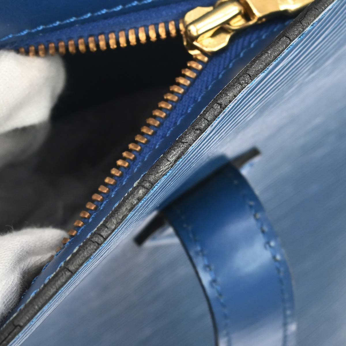 Louis Vuitton Blue Epi Lussac Shoulder Bag M52285