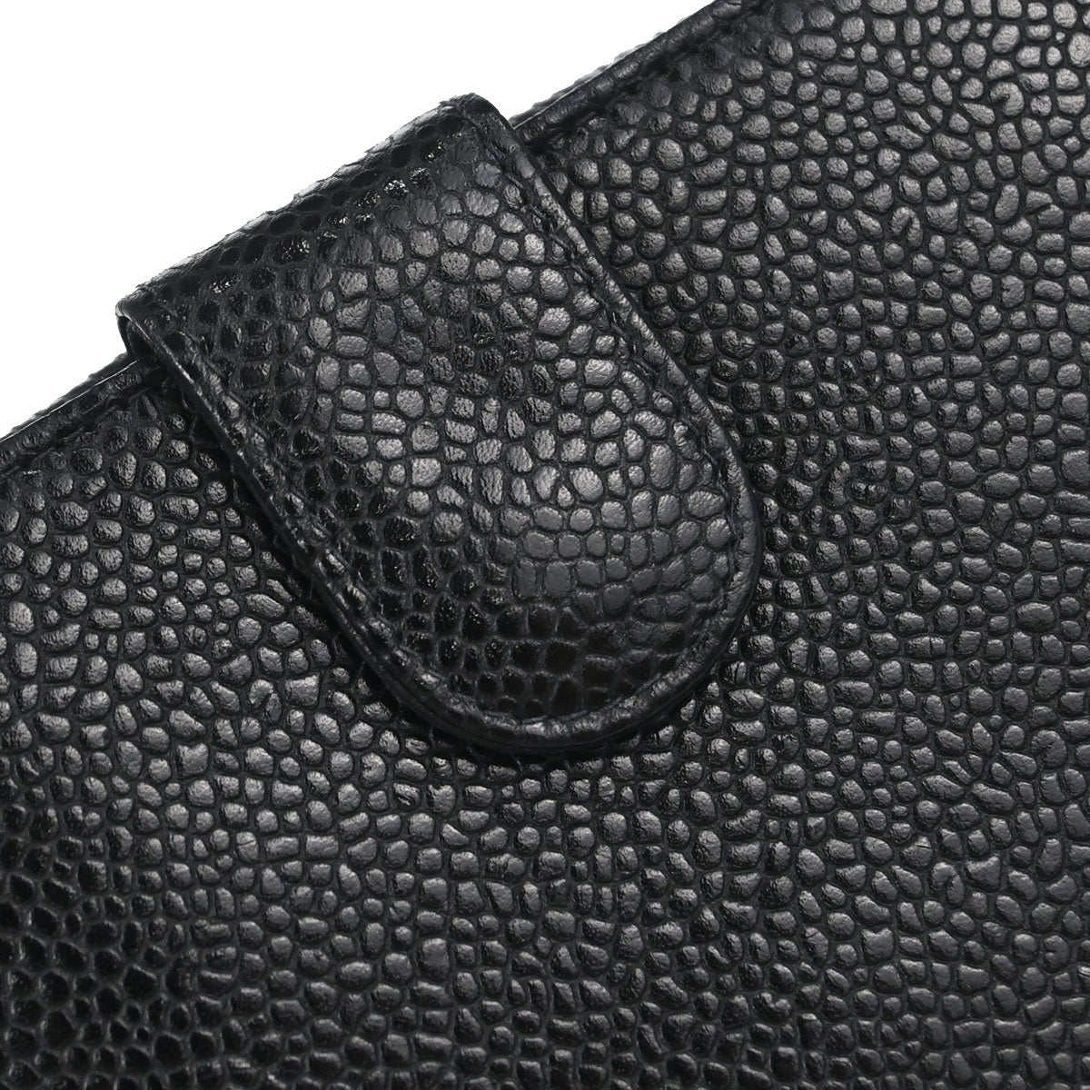 Chanel 2003-2004 Black Caviar Skin Bifold Wallet
