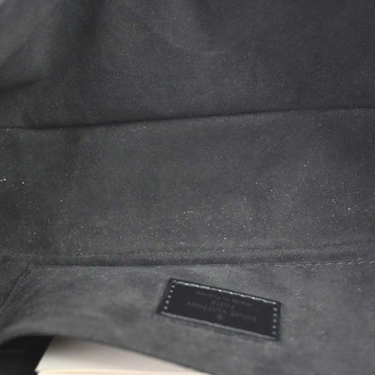 Louis Vuitton 2007 Black Epi Pochette Montaigne Handbag M59292