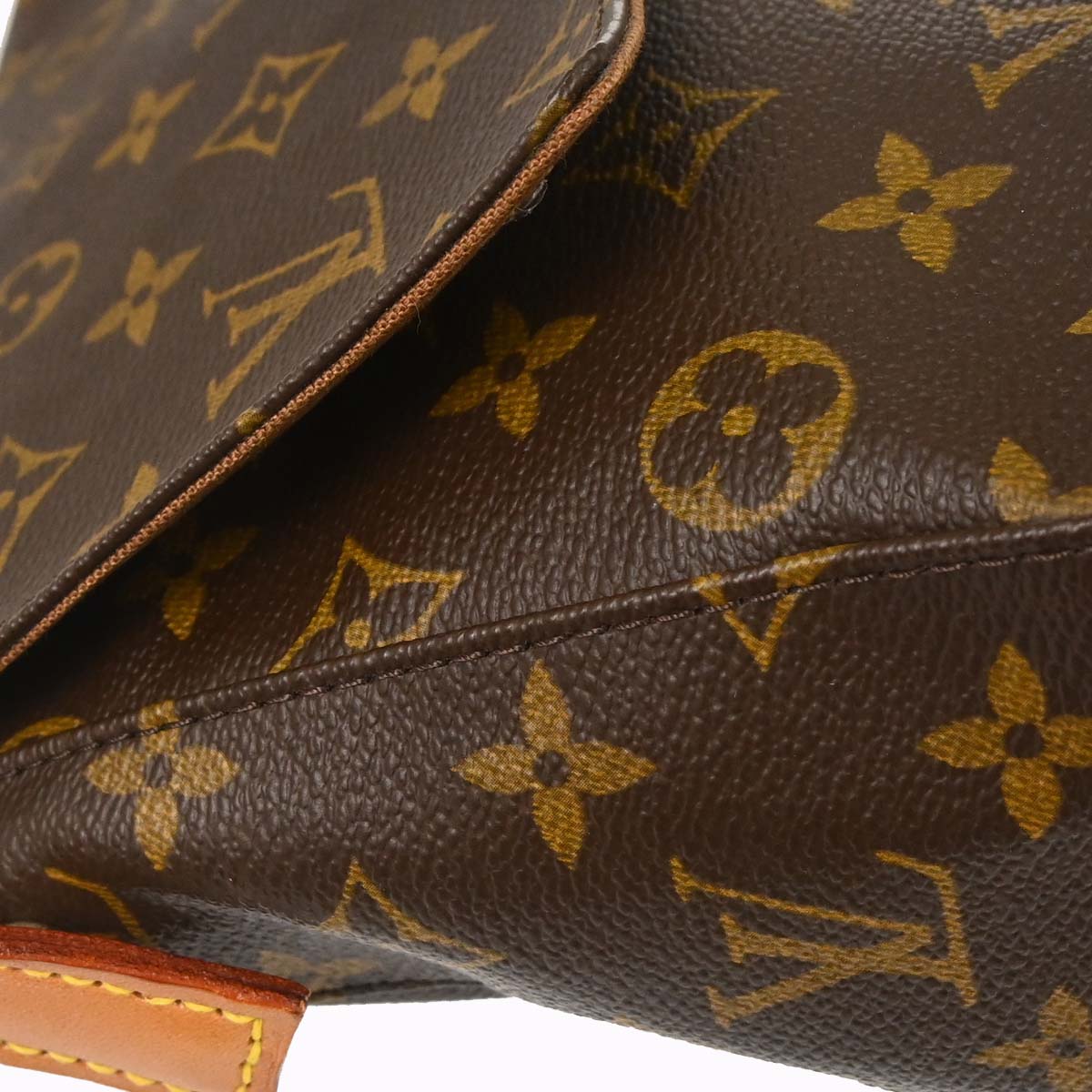 Louis Vuitton 2002 Monogram Mini Looping Handbag M51147