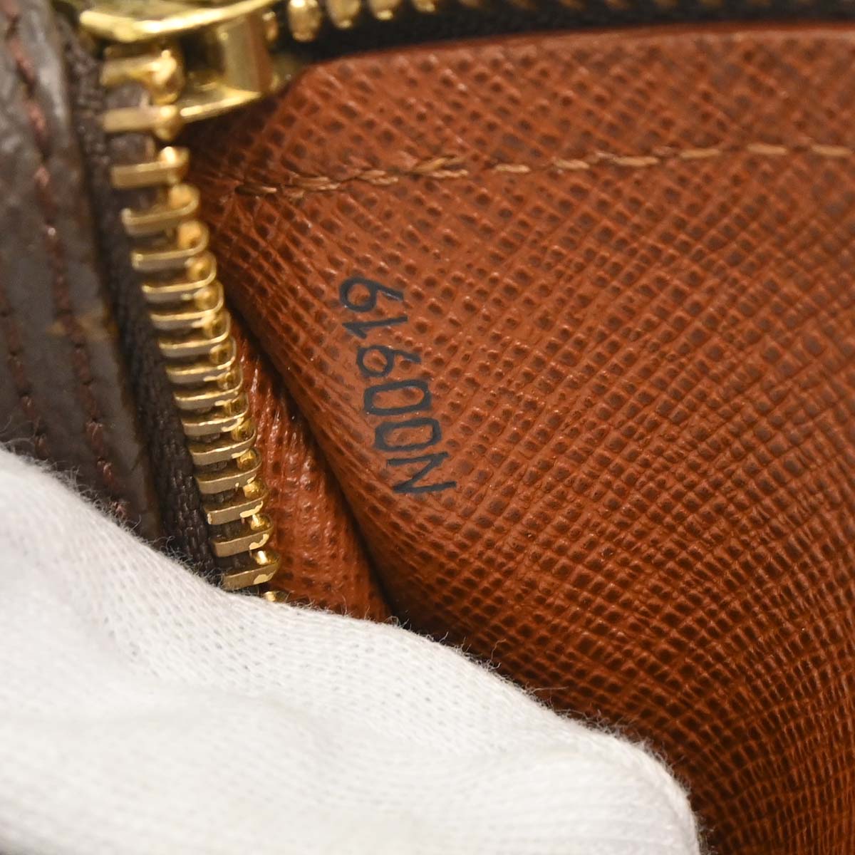 Louis Vuitton Monogram Papillon 30 Handbag M51365