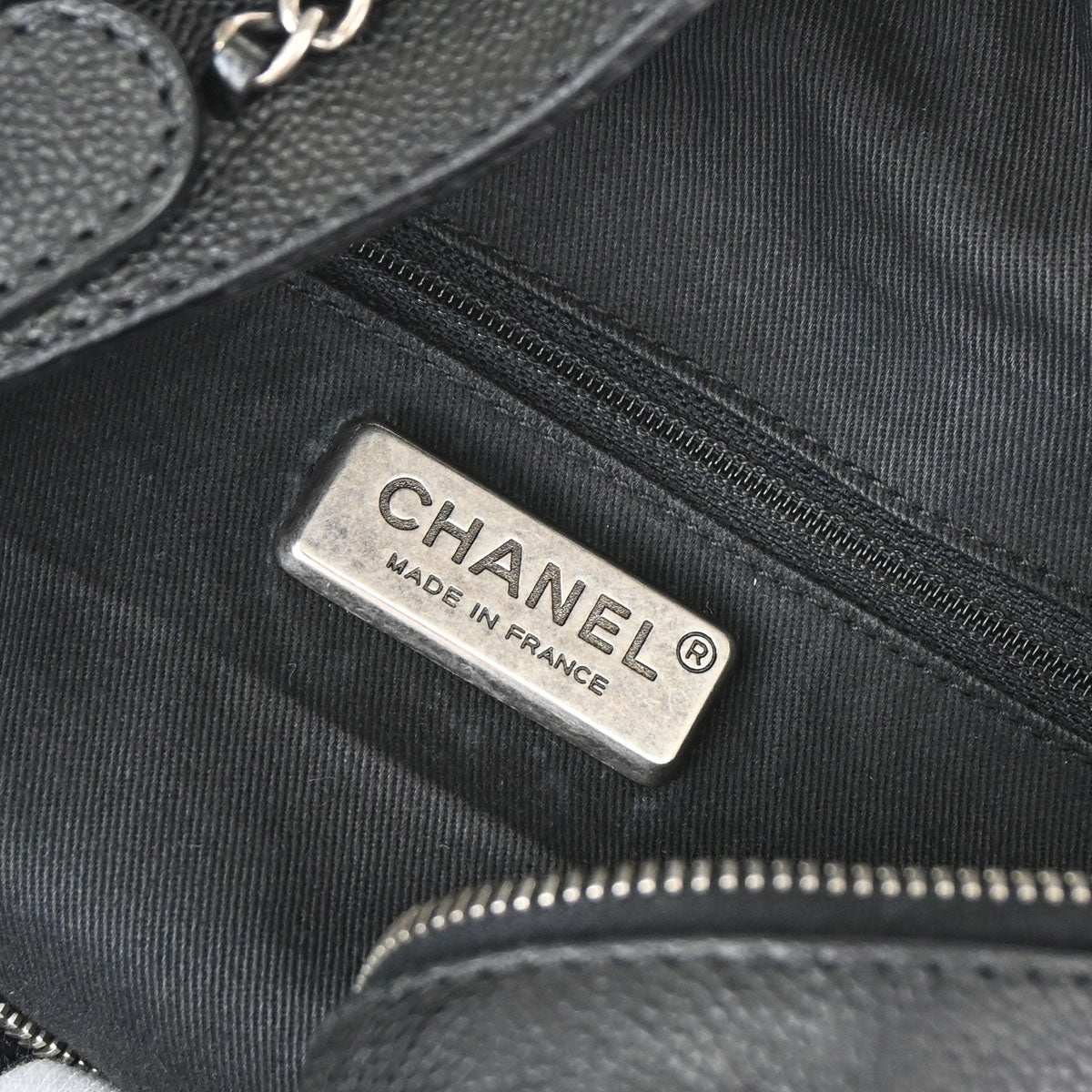 Chanel 2005-2006 Black Caviar Skin Outdoor Ligne Hobo Handbag