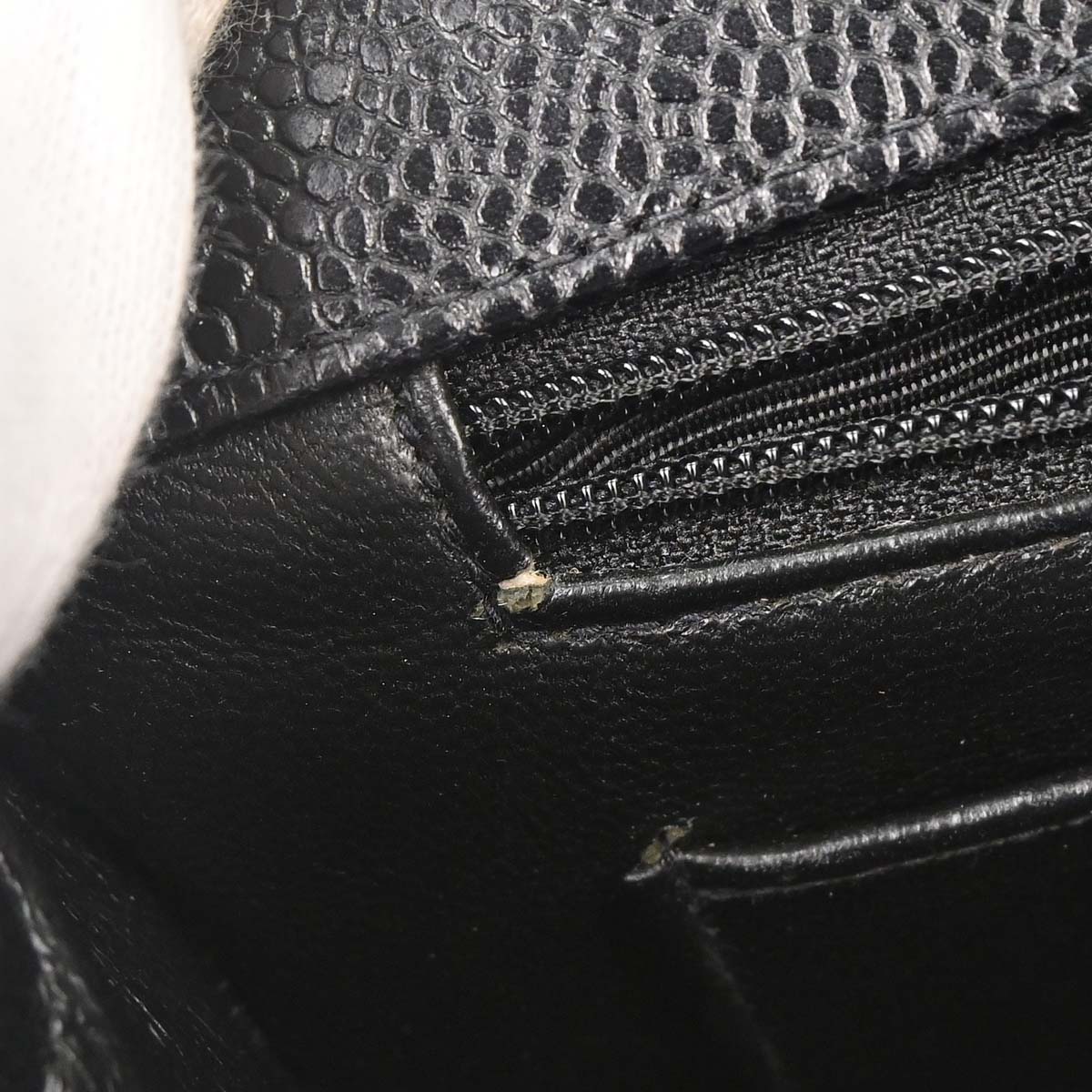 Chanel 1994-1996 Black Caviar Skin Horizontal Stitch Shoulder Bag