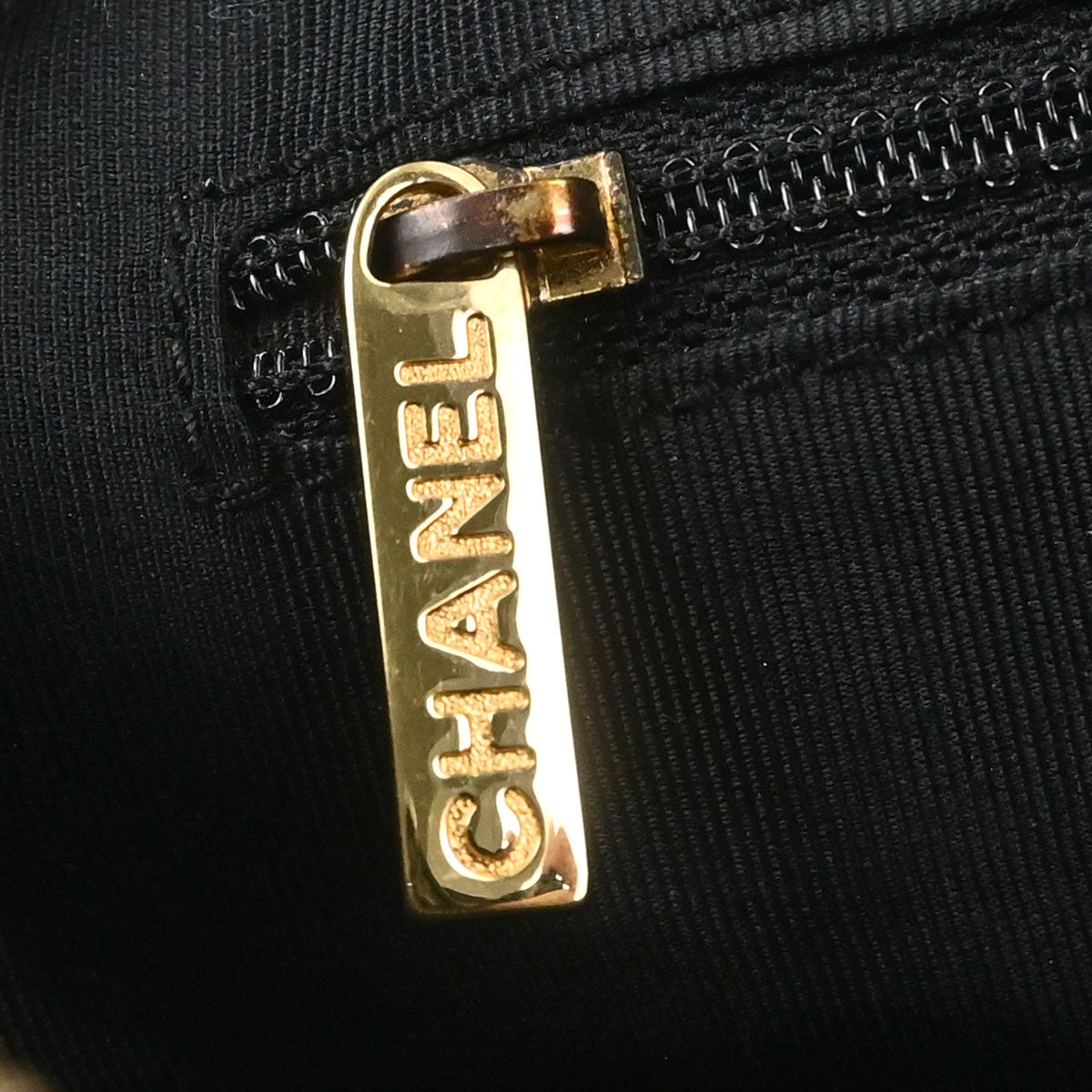 Chanel 2002-2003 Black Caviar Skin Handbag