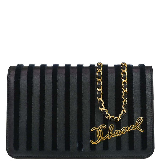 Chanel 2018-2019 Navy Calfskin Velvet Paris-Hamburg Iridescent WOC Shoulder Bag