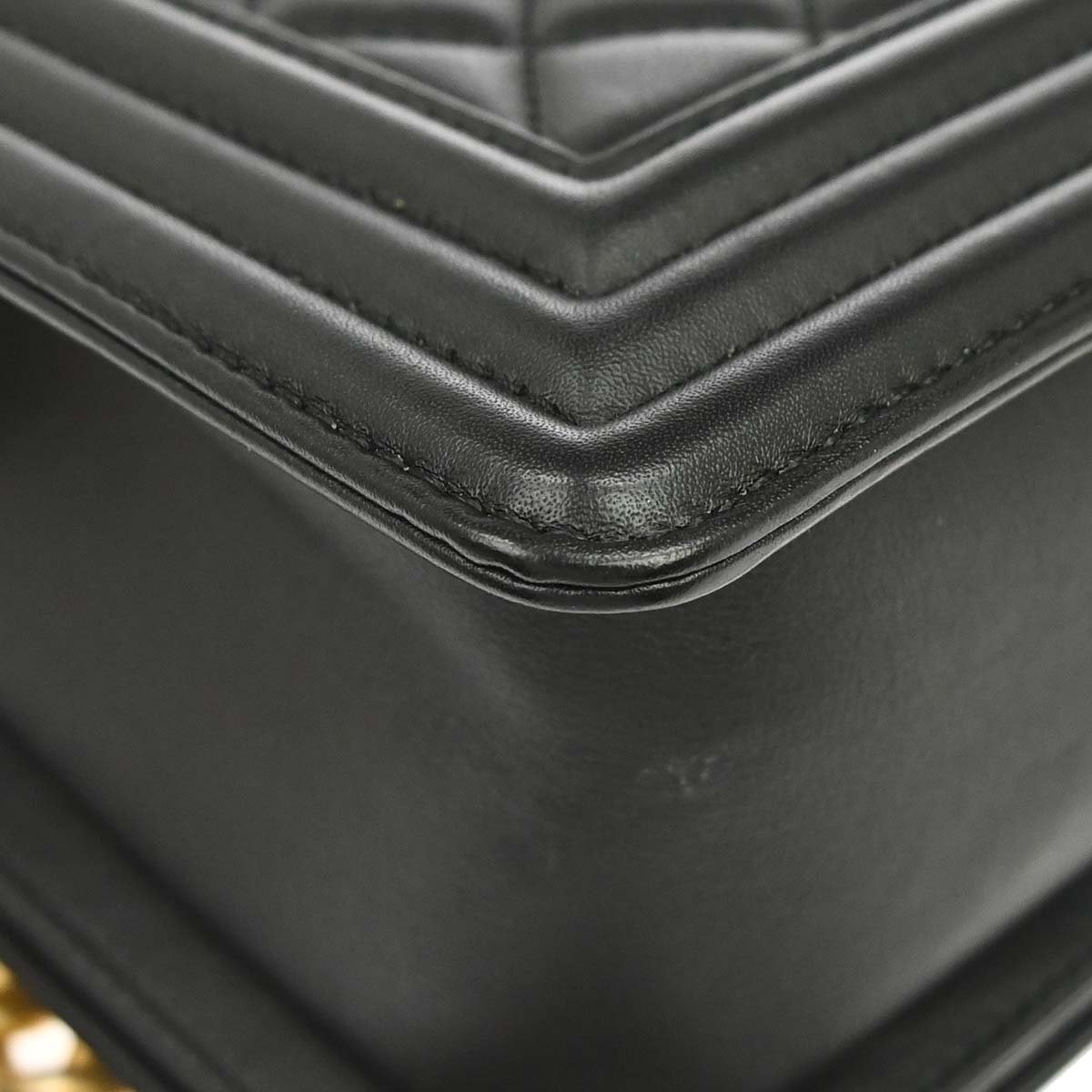 Boy Chanel 2018 Black Lambskin Medium Shoulder Bag