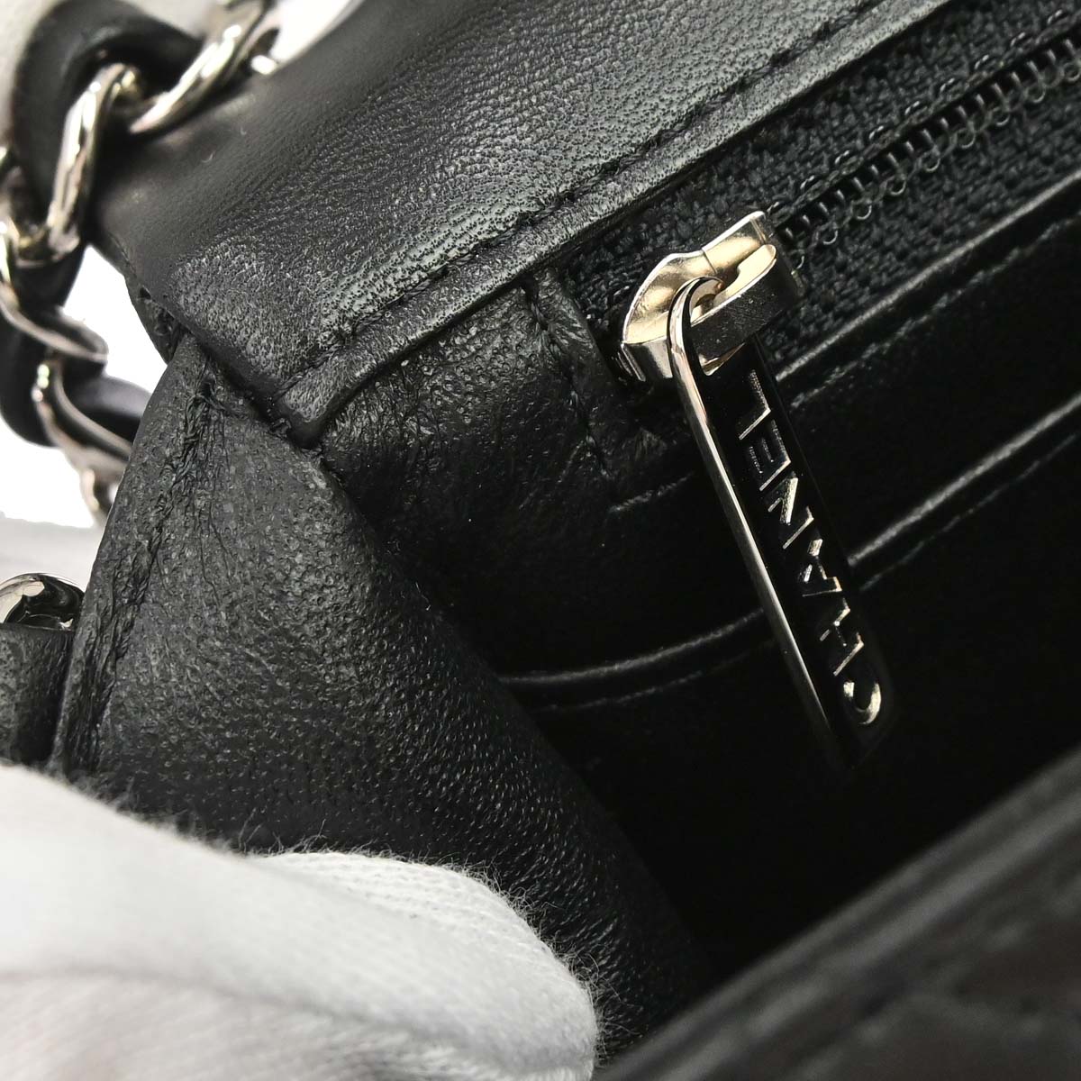 Chanel 2019 Black Lambskin Mini Classic Square Flap Shoulder Bag 17