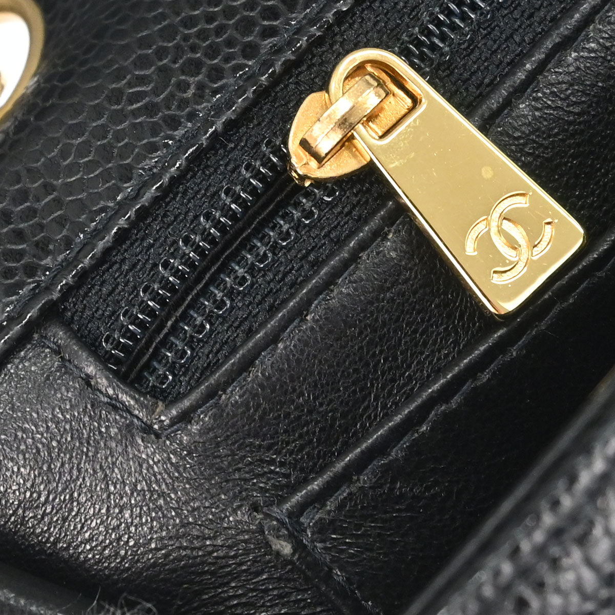 Chanel 2000-2002 Black Caviar Skin Handbag