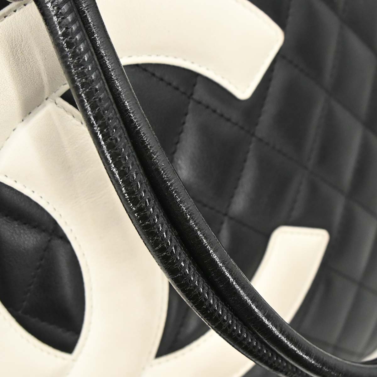 Chanel 2003-2004 Black Calfskin Cambon Ligne Tote Handbag