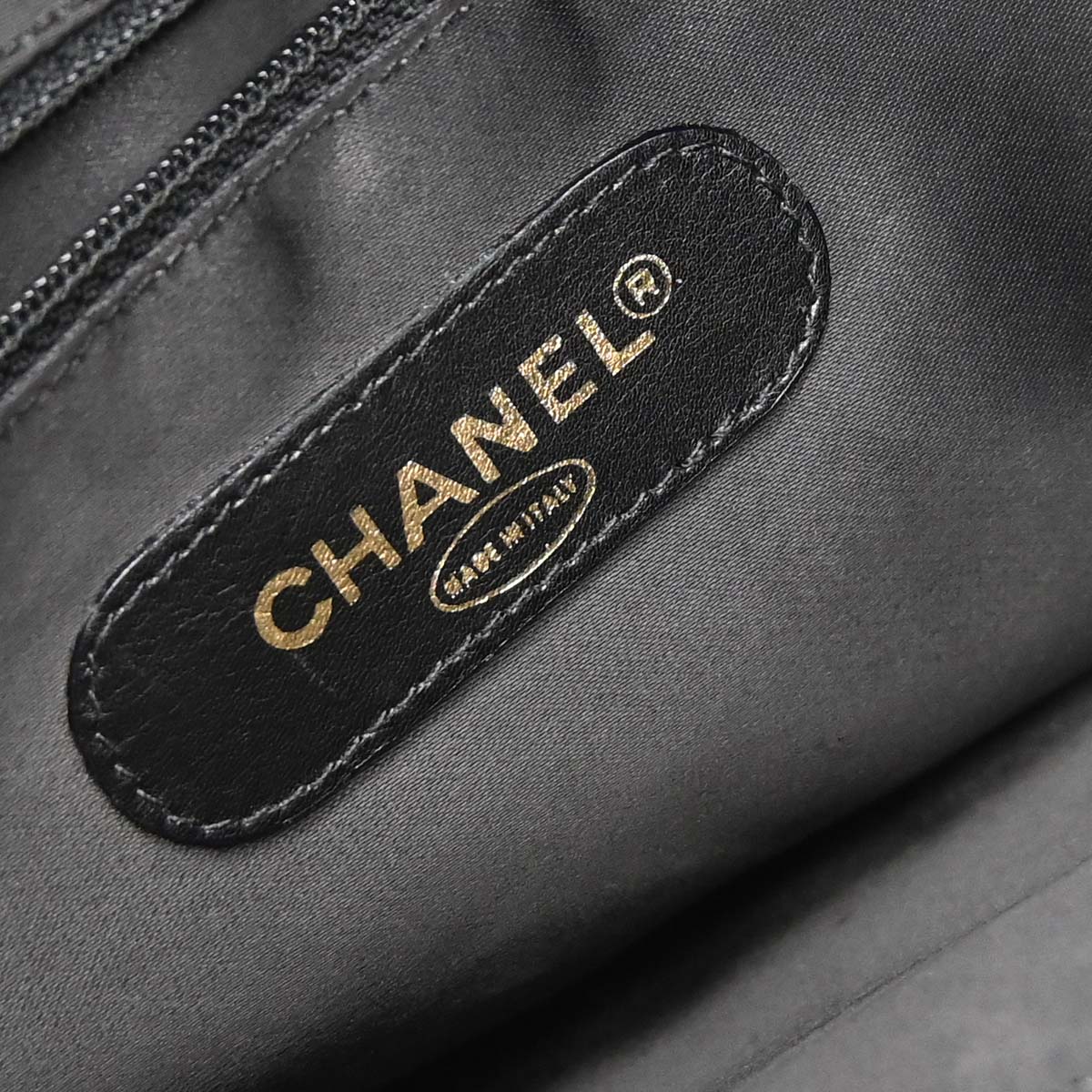 Chanel 1994-1996 Black Caviar Skin Handbag