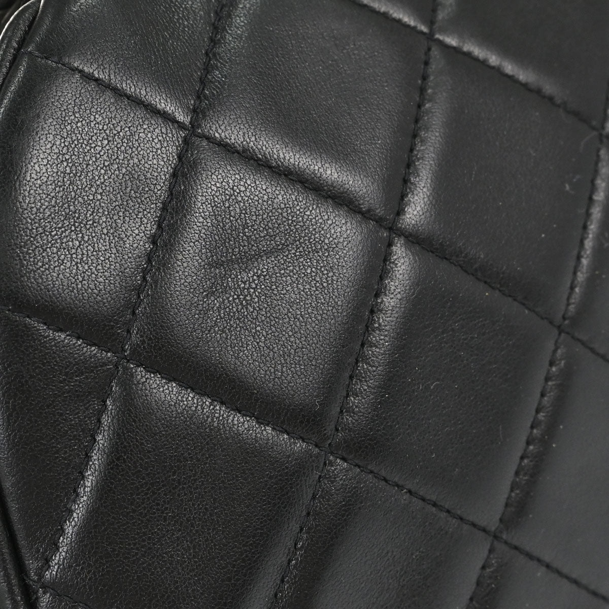 Chanel 1996-1997 Black Lambskin Kiss Lock Handbag