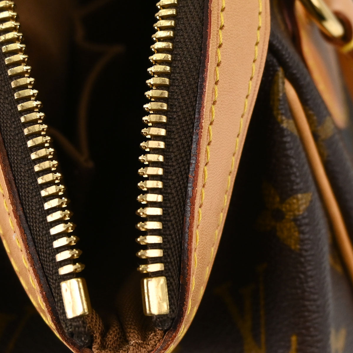 Louis Vuitton Monogram Tivoli PM Handbag M40143