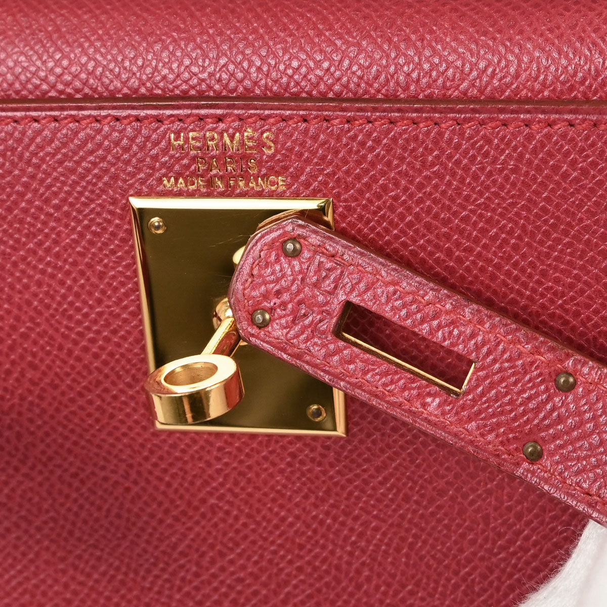 Hermes Rouge Garance Courchevel Kelly 28 Retourne 2way Shoulder Handbag