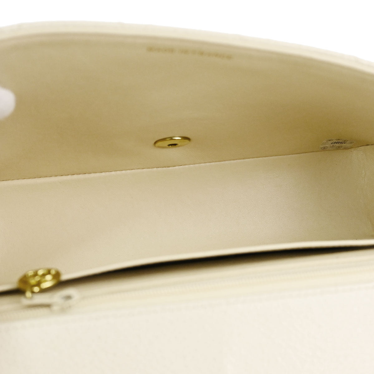 Chanel 1994-1996 Ivory Caviar Skin Medium Diana Shoulder Bag