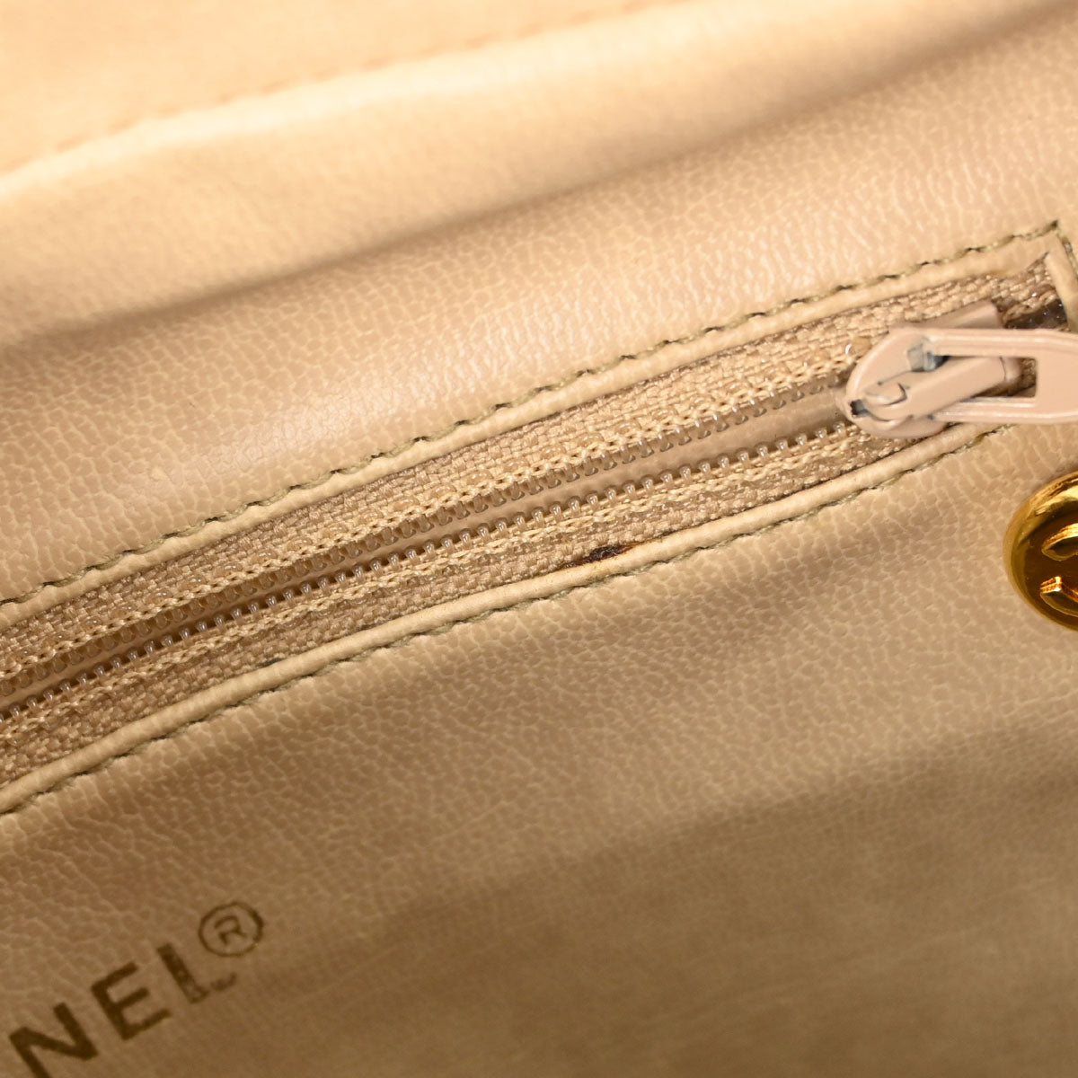 Chanel 1991-1994 Beige Caviar Skin Shoulder Bag