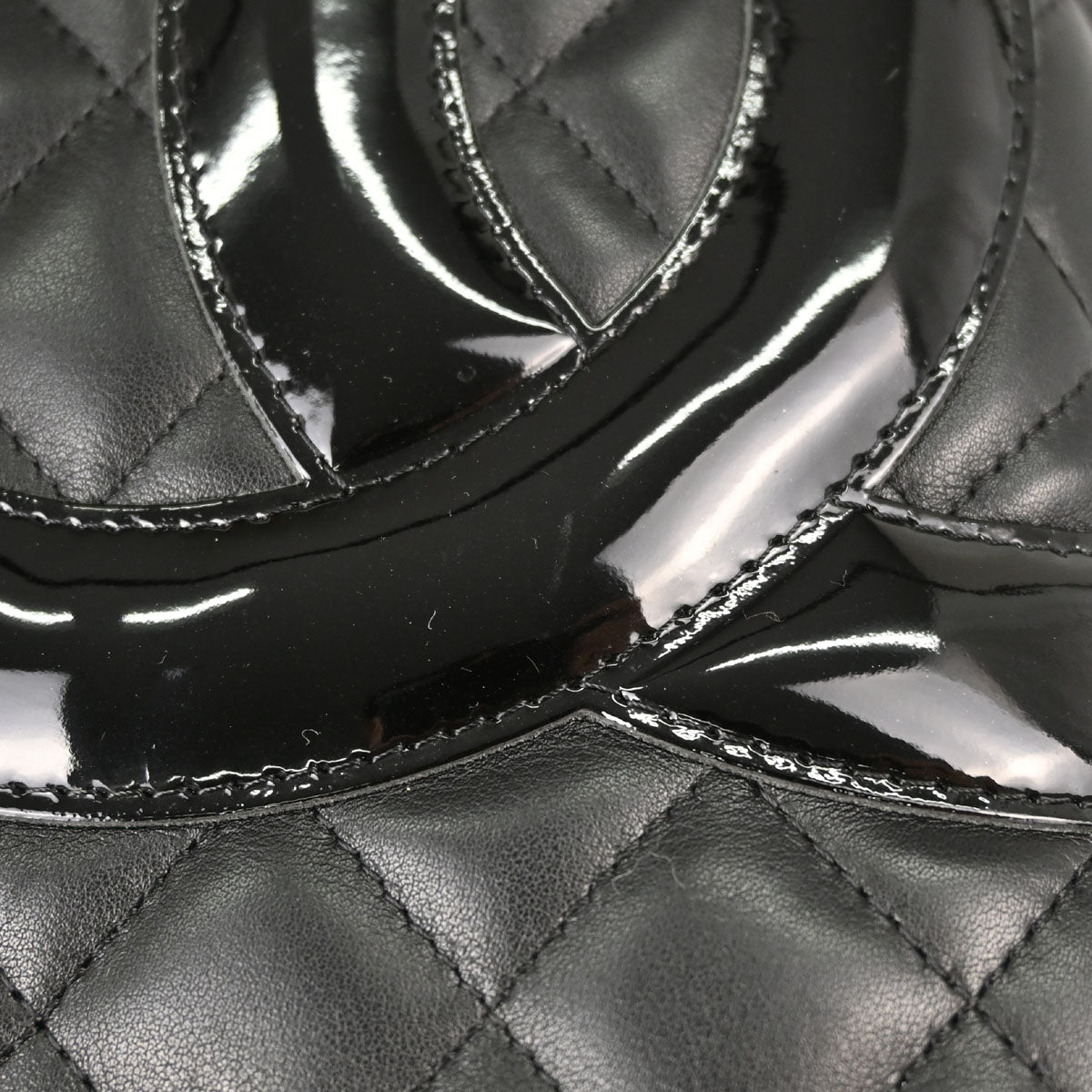 Chanel 2005-2006 Black Calfskin Cambon Ligne Tote Handbag