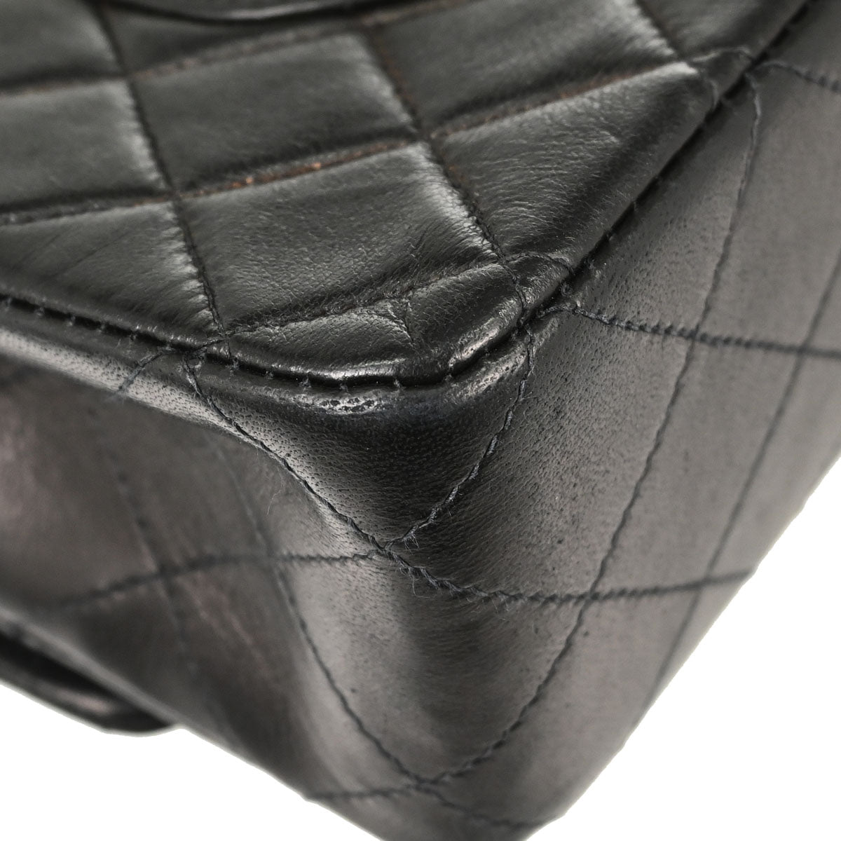 Chanel 1997-1999 Black Lambskin Medium Classic Double Flap Shoulder Bag