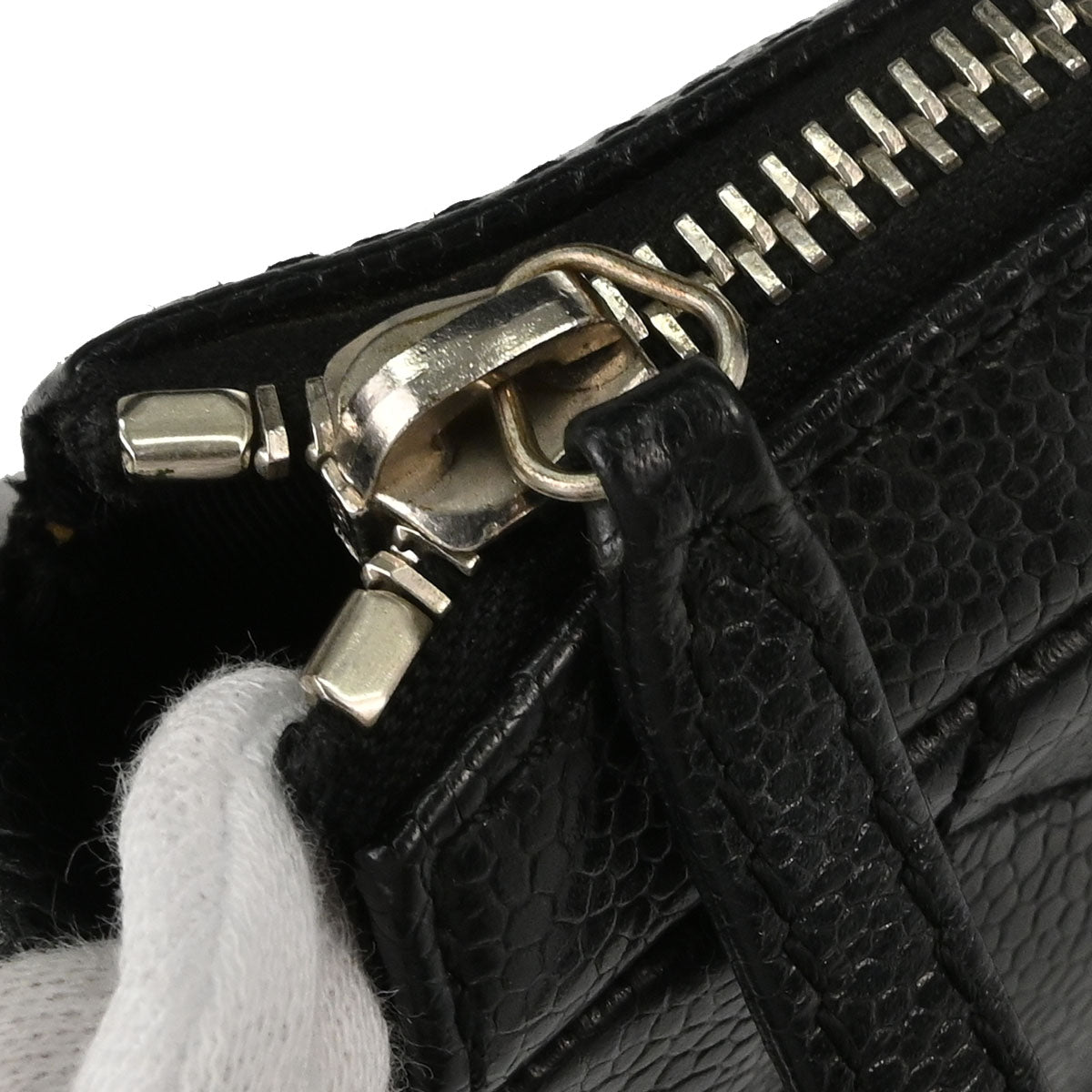 Chanel 2005-2006 Black Caviar Skin Shoulder Bag