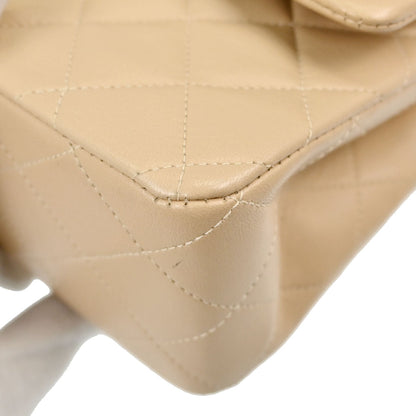 Chanel 1994-1996 Beige Lambskin Medium Classic Double Flap Shoulder Bag