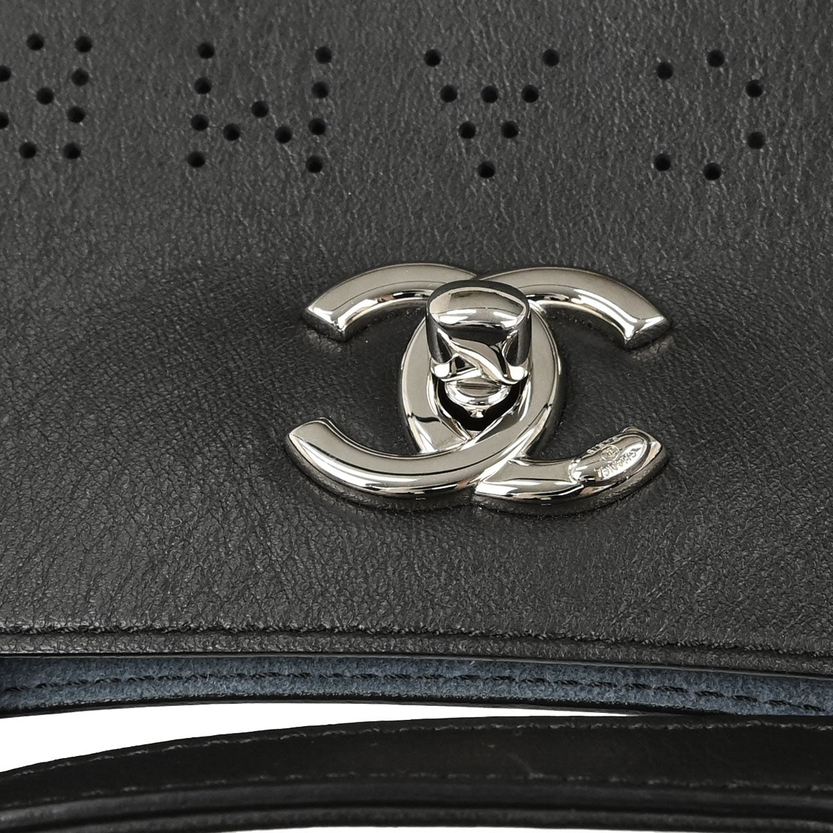 Chanel 2019 Black Perforated Calfskin Logo Eyelets Tote 2way Shoulder Handbag