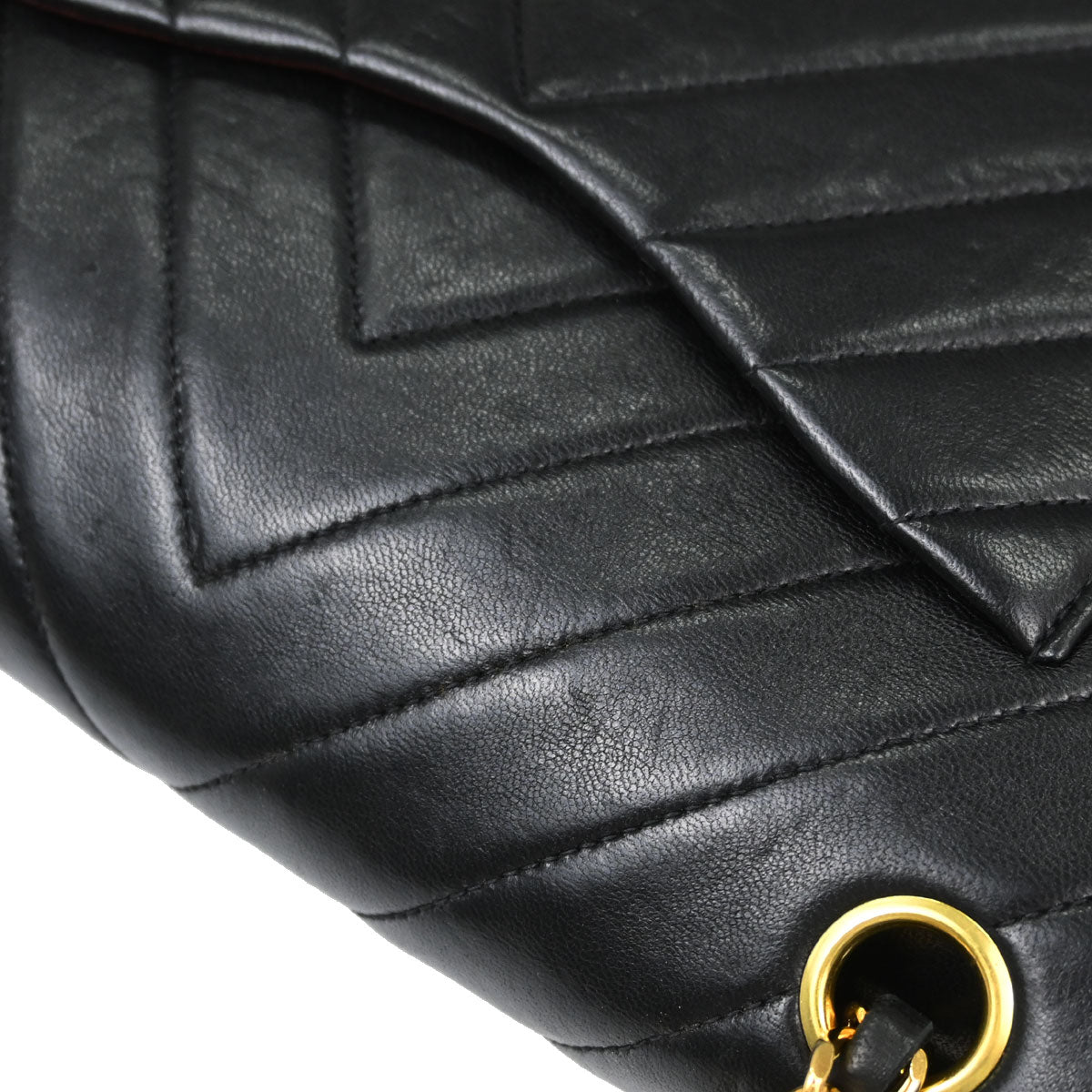 Chanel Black Lambskin Chevron Medium Classic Double Flap Shoulder Bag