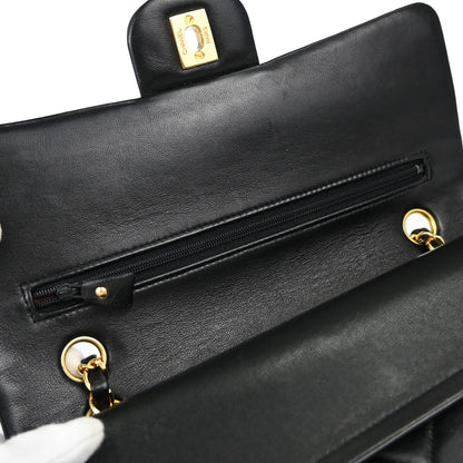 Chanel Black Lambskin Chevron Medium Classic Double Flap Shoulder Bag
