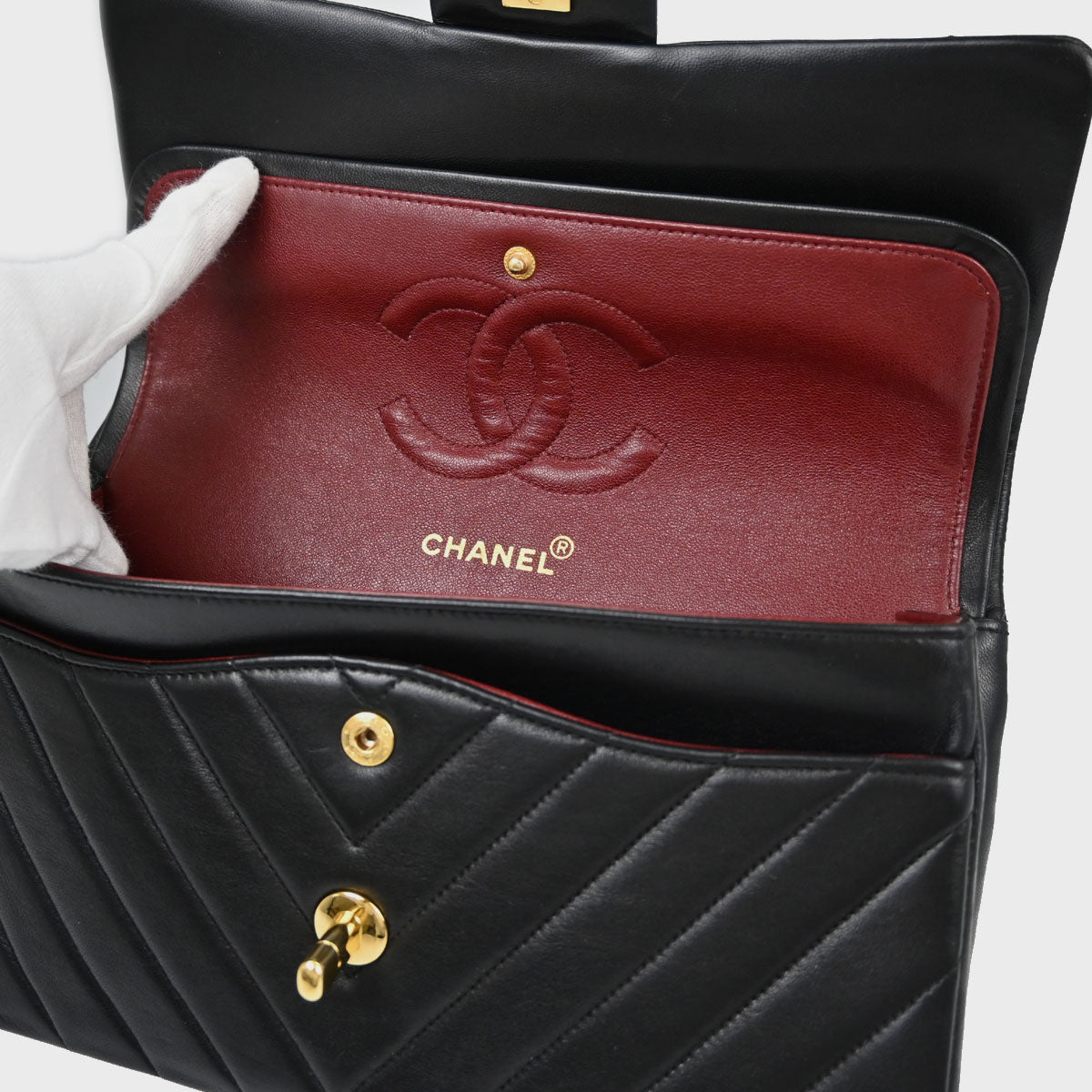 Chanel Black Lambskin Chevron Medium Classic Double Flap Shoulder Bag