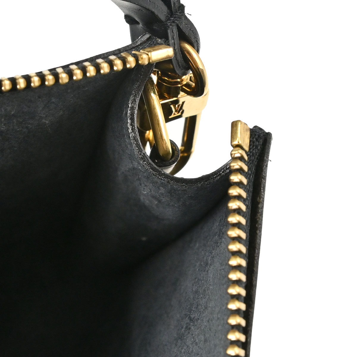 Louis Vuitton Black Epi Pochette Accessoires 24 Handbag M52952
