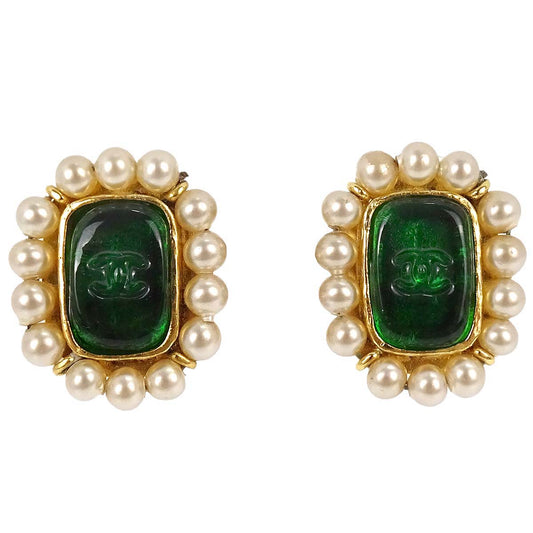 Chanel Gripoix Costume Pearl Rectangle Clip-On Earrings Gold 94A