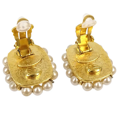 Chanel Gripoix Costume Pearl Rectangle Clip-On Earrings Gold 94A