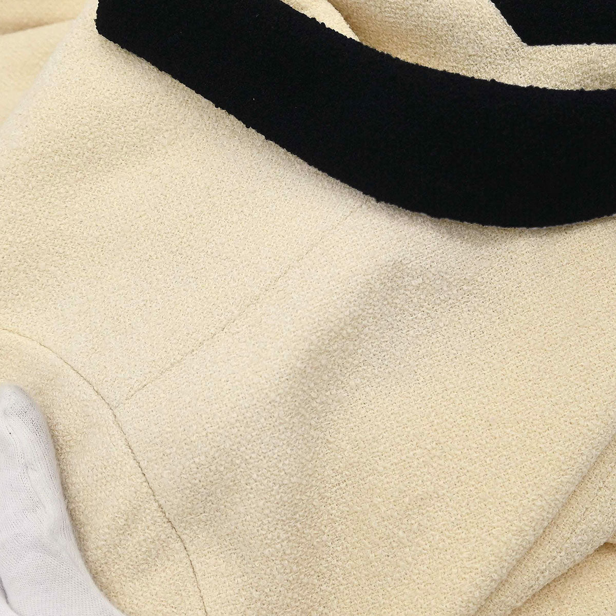 Chanel 1996 Single Breasted Jacket Ivory #42