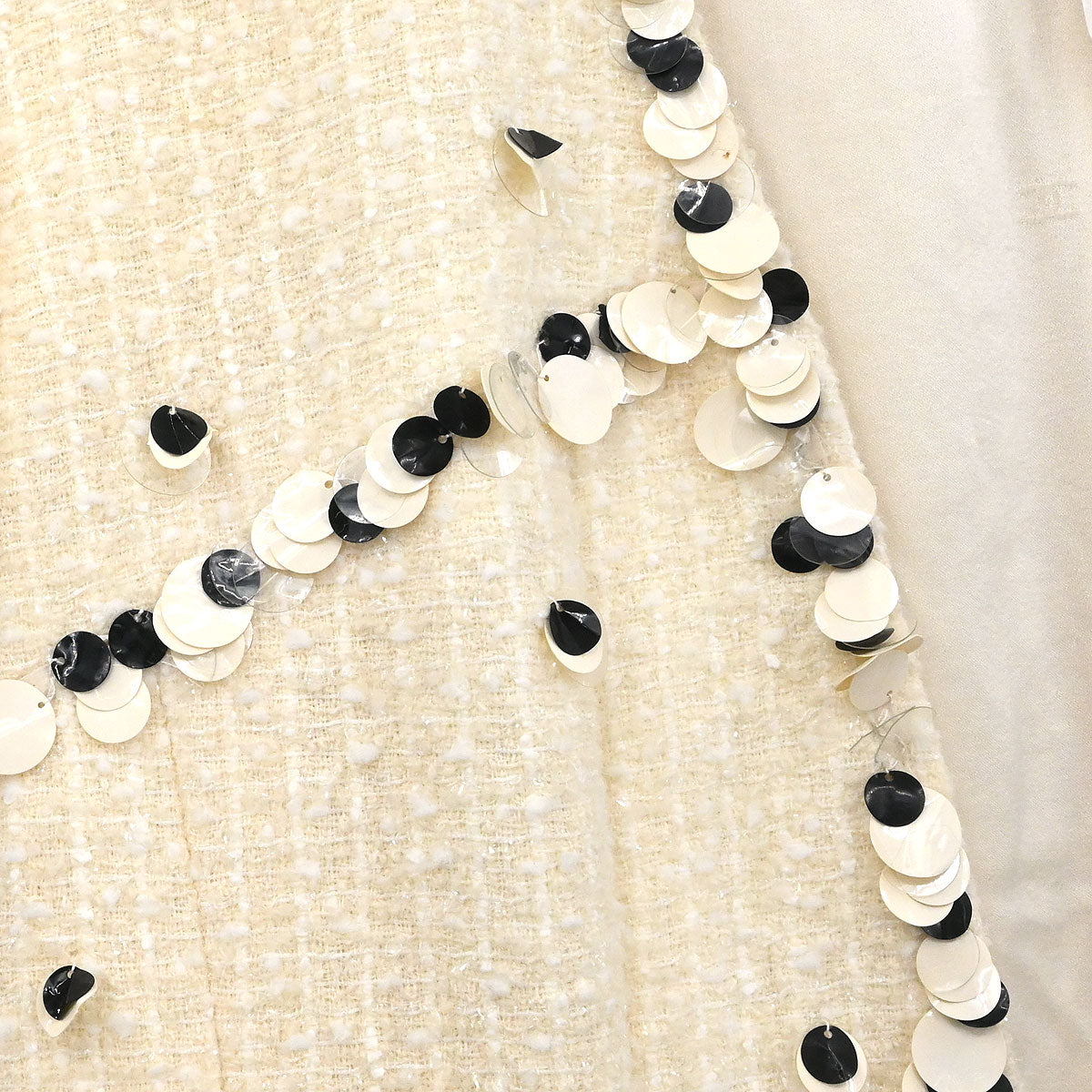 Chanel 1995 Single Breasted Collarless Jacket White #40