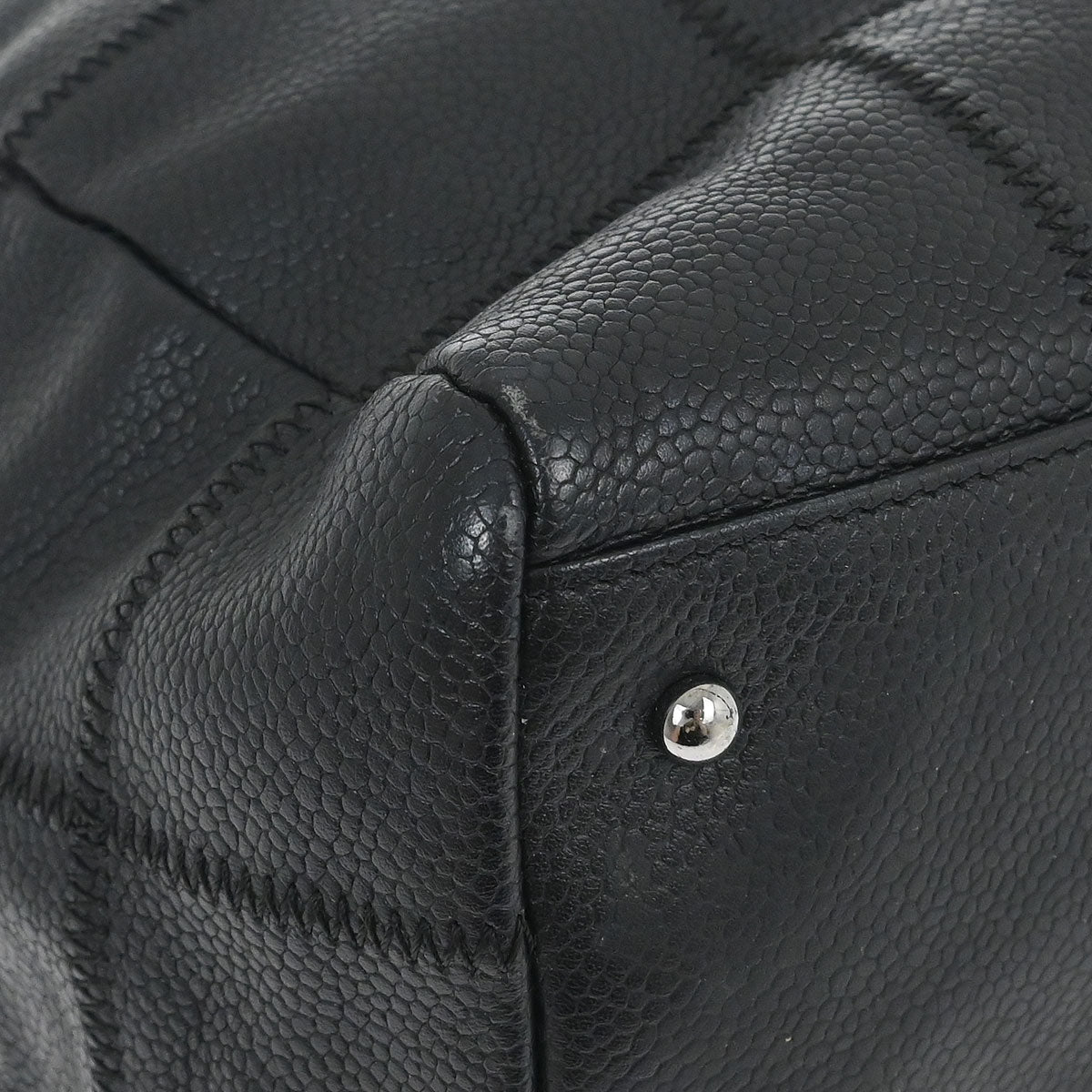 Chanel 2005-2006 Black Caviar Skin Choco Bar Handbag