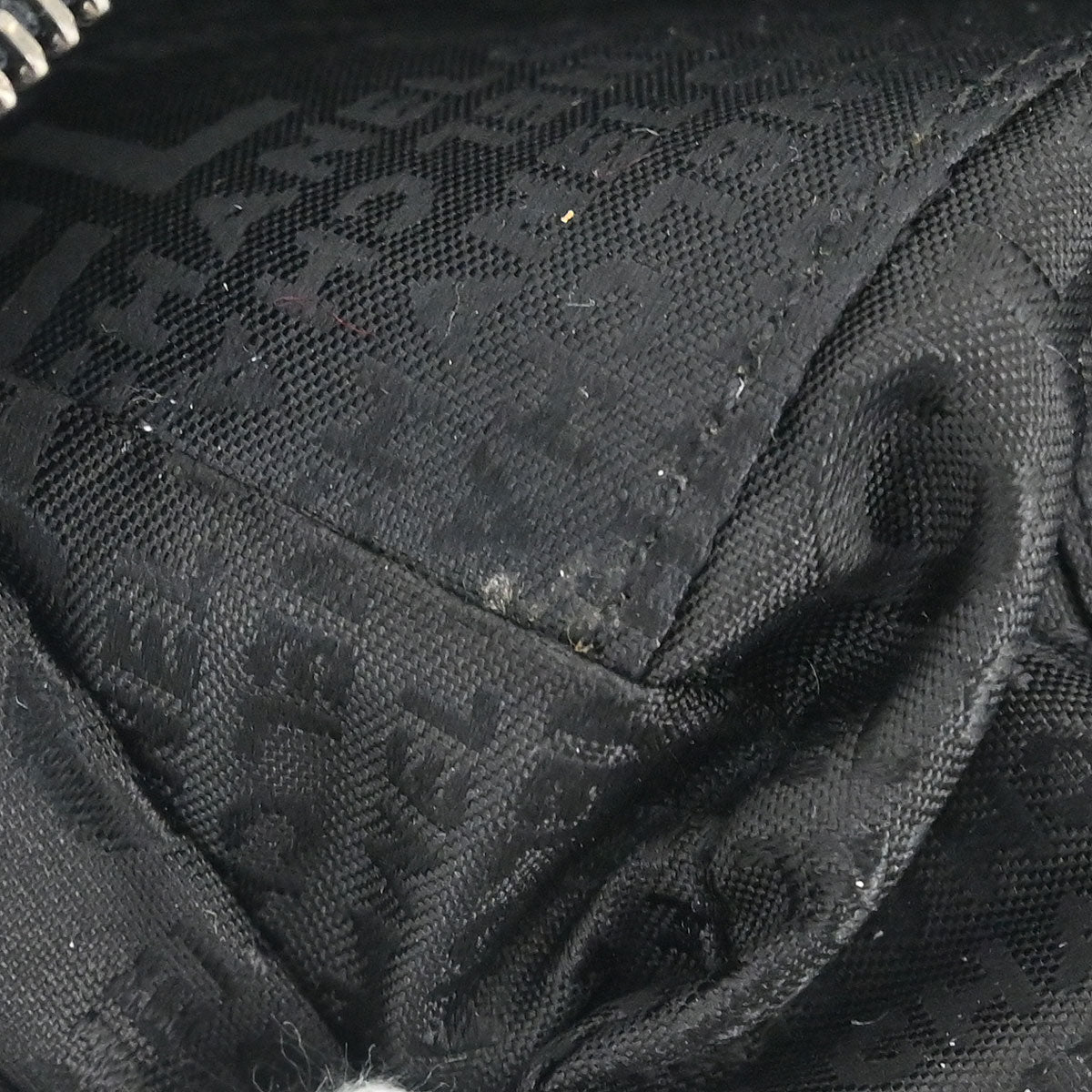 Chanel 2005-2006 Black Caviar Skin Choco Bar Handbag