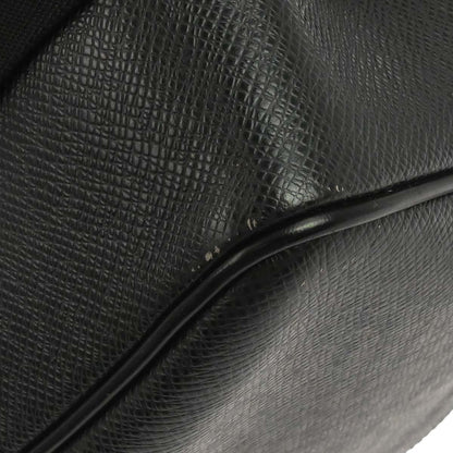 Louis Vuitton Black Taiga Reporter PM Shoulder Bag M30152
