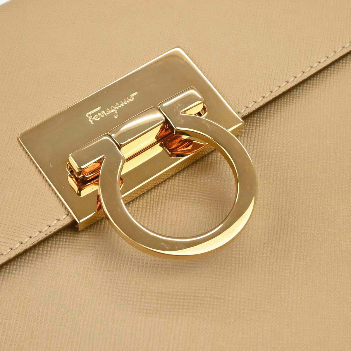 Salvatore Ferragamo Beige Gancini 2way Shoulder Handbag