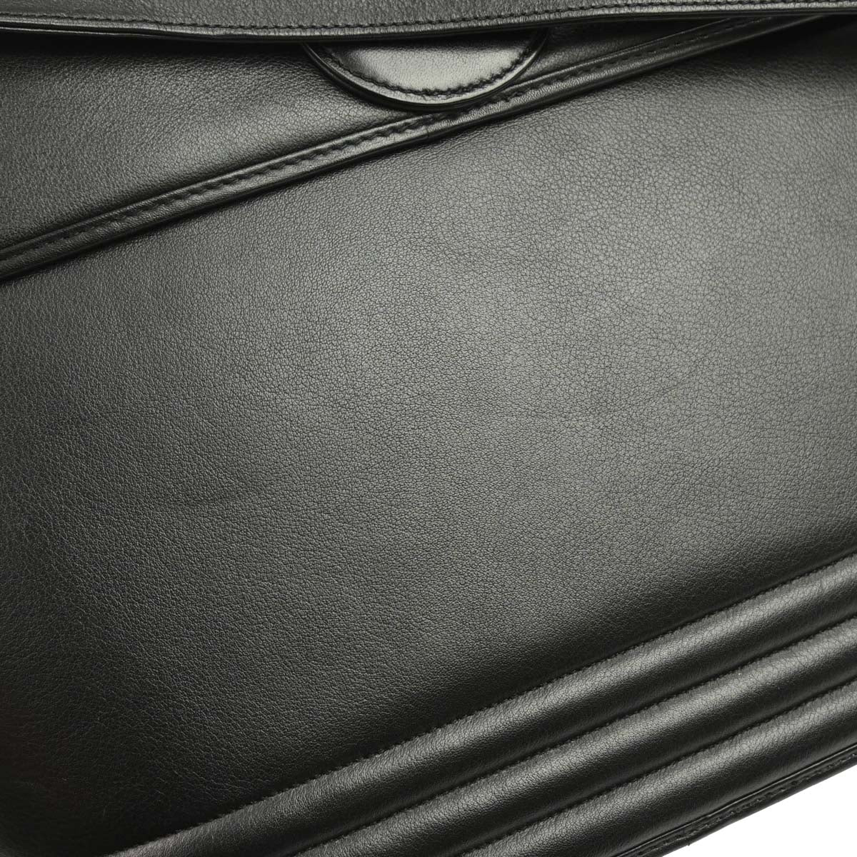 Yves Saint Laurent Black Leather Shoulder Bag