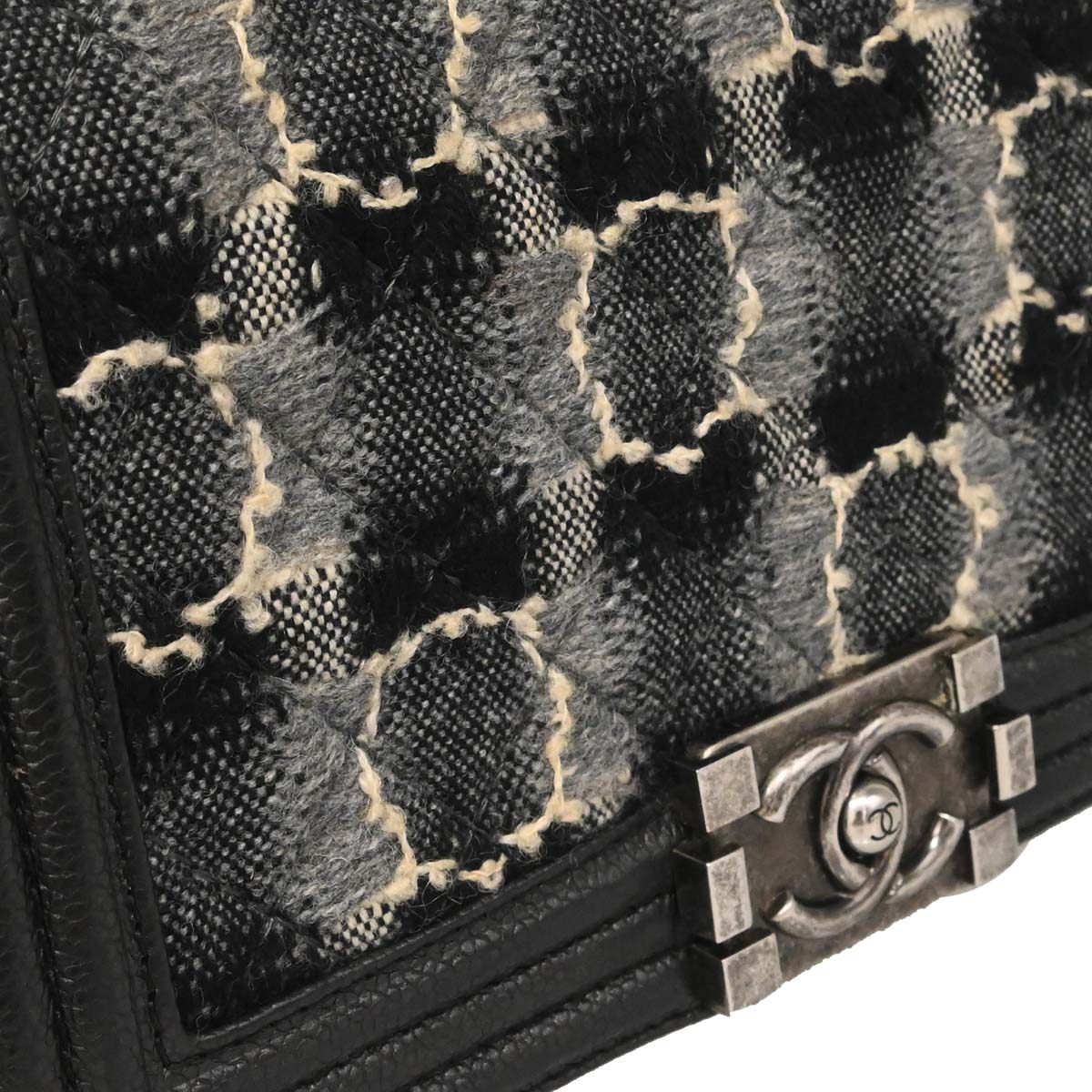 Boy Chanel 2013-2014 Black Caviar Tweed Medium Shoulder Bag
