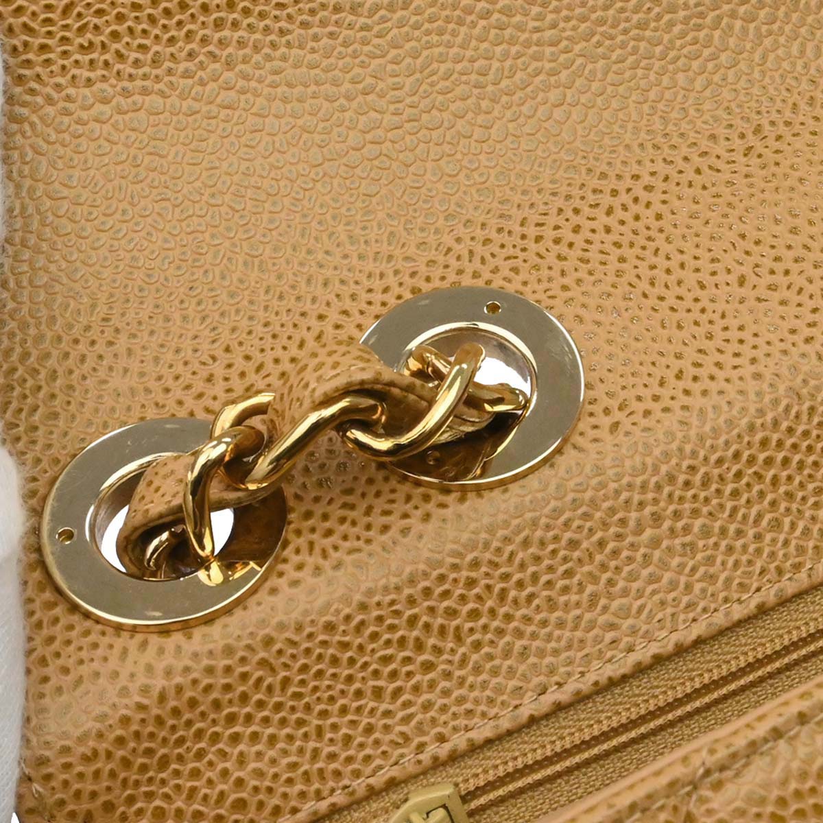 Chanel 2000-2002 Beige Caviar Skin Jumbo Classic Flap Shoulder Bag