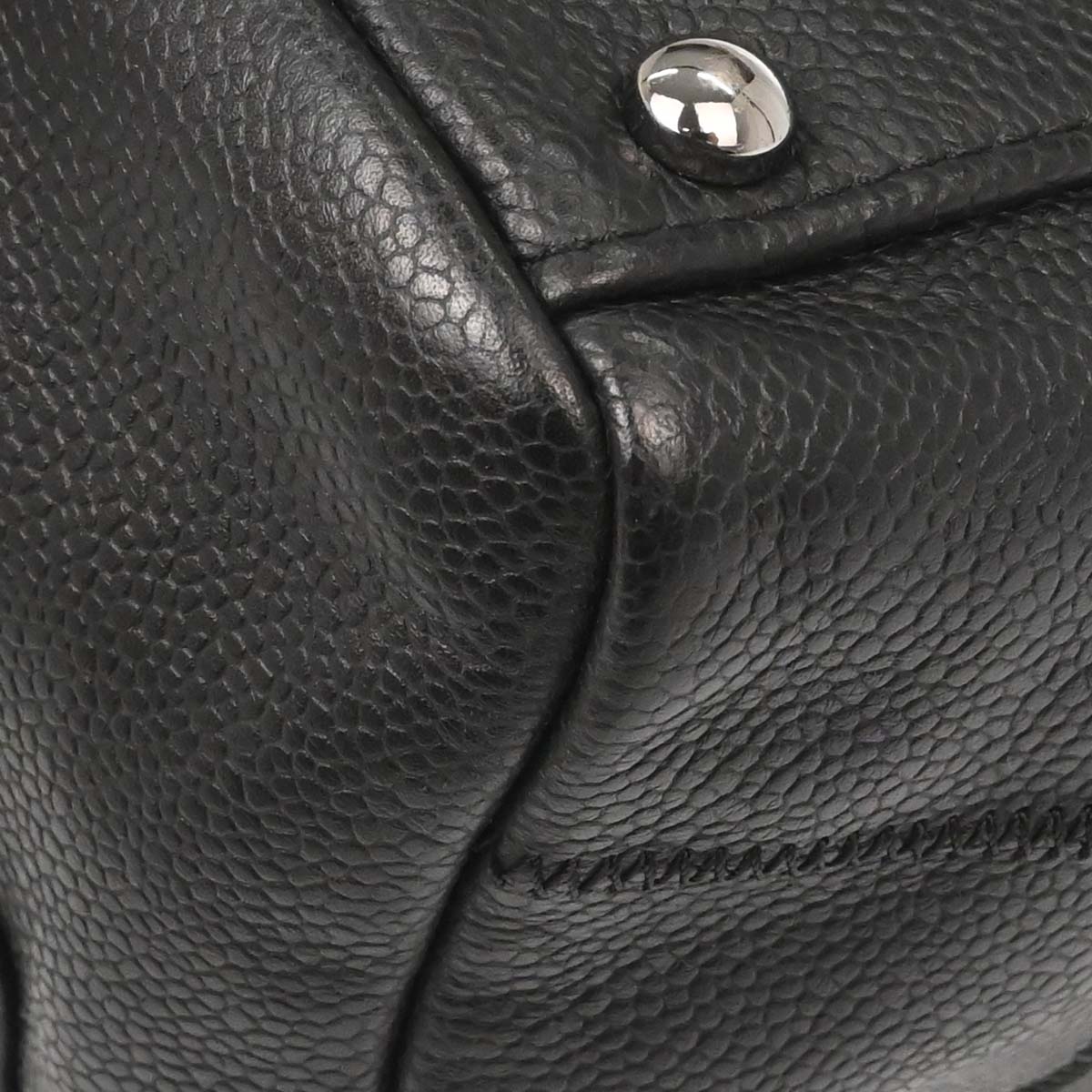 Chanel 2005-2006 Black Caviar Skin Choco Bar Handbag