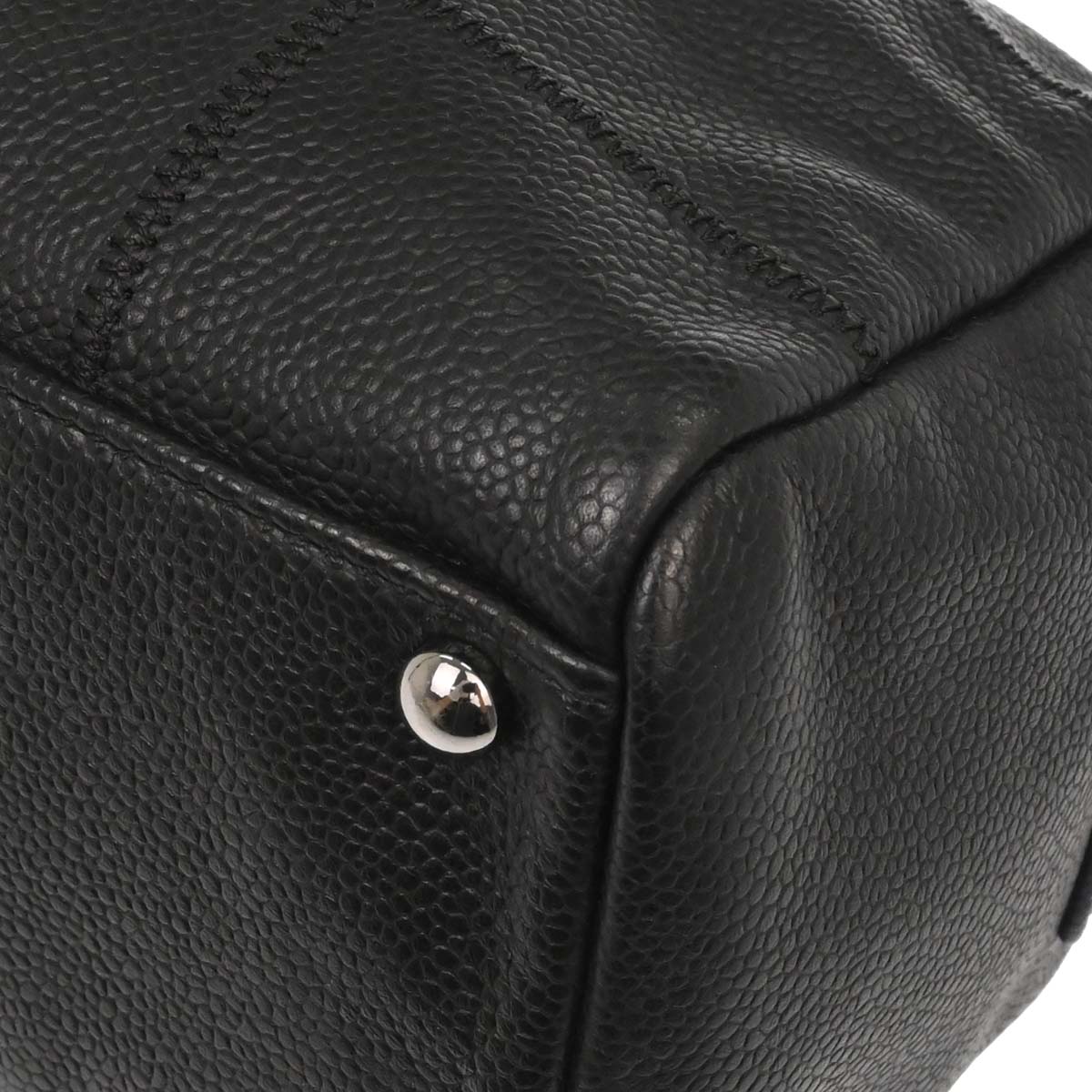 Chanel 2005-2006 Black Caviar Skin Choco Bar Handbag