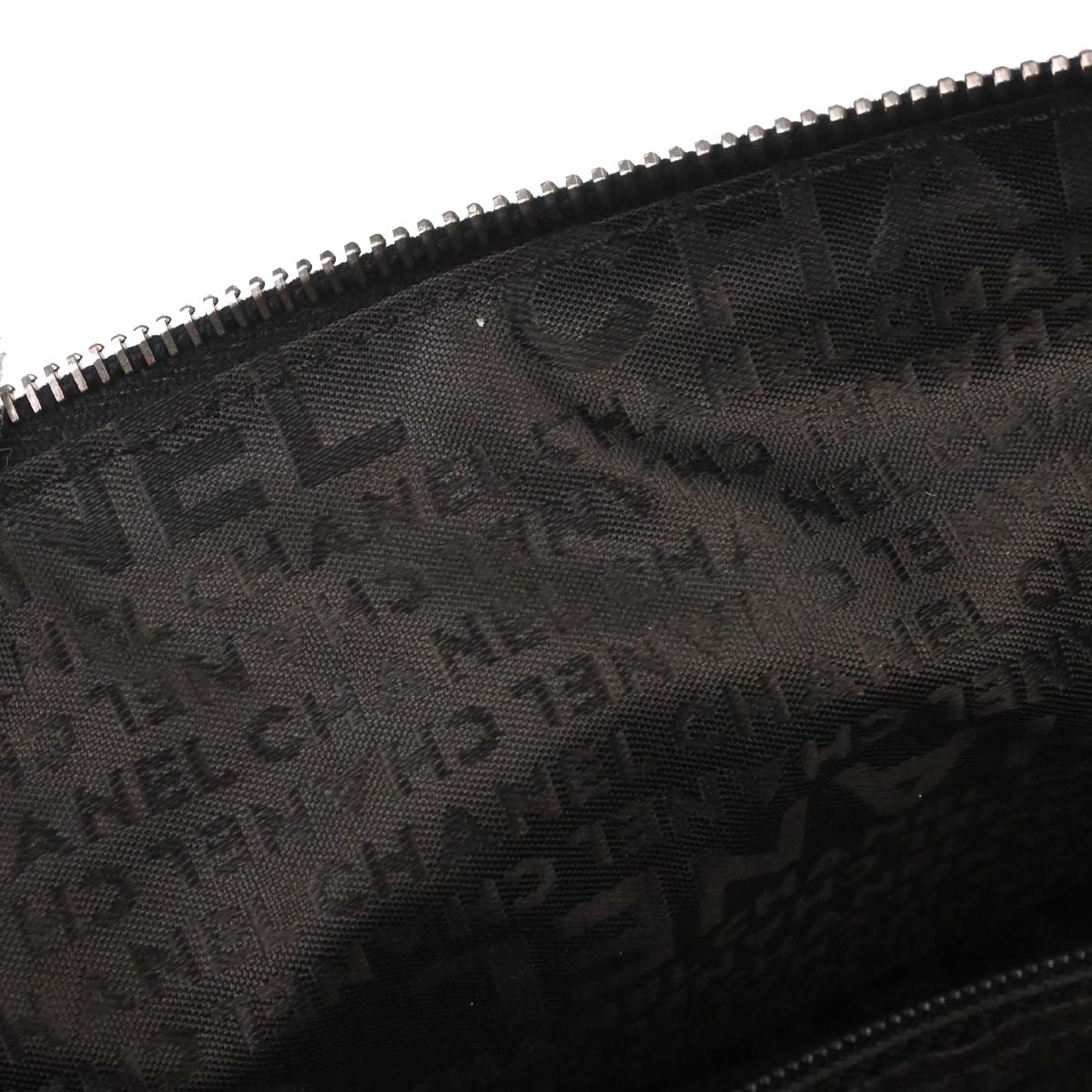 Chanel 2005-2006 Black Caviar Skin Choco Bar Handbag