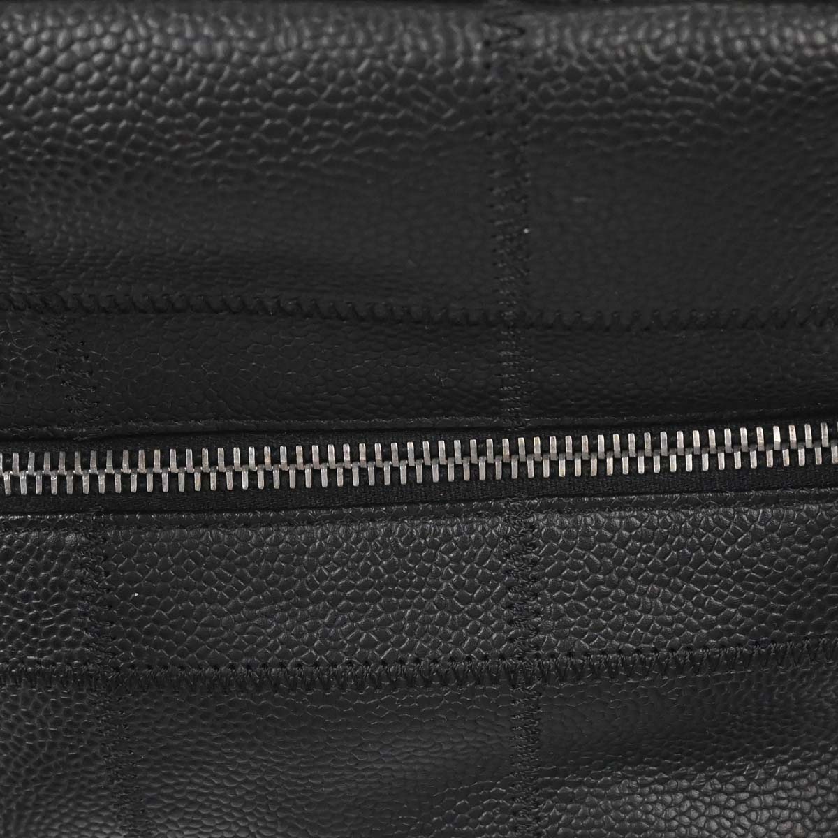 Chanel 2005-2006 Black Caviar Skin Choco Bar Handbag