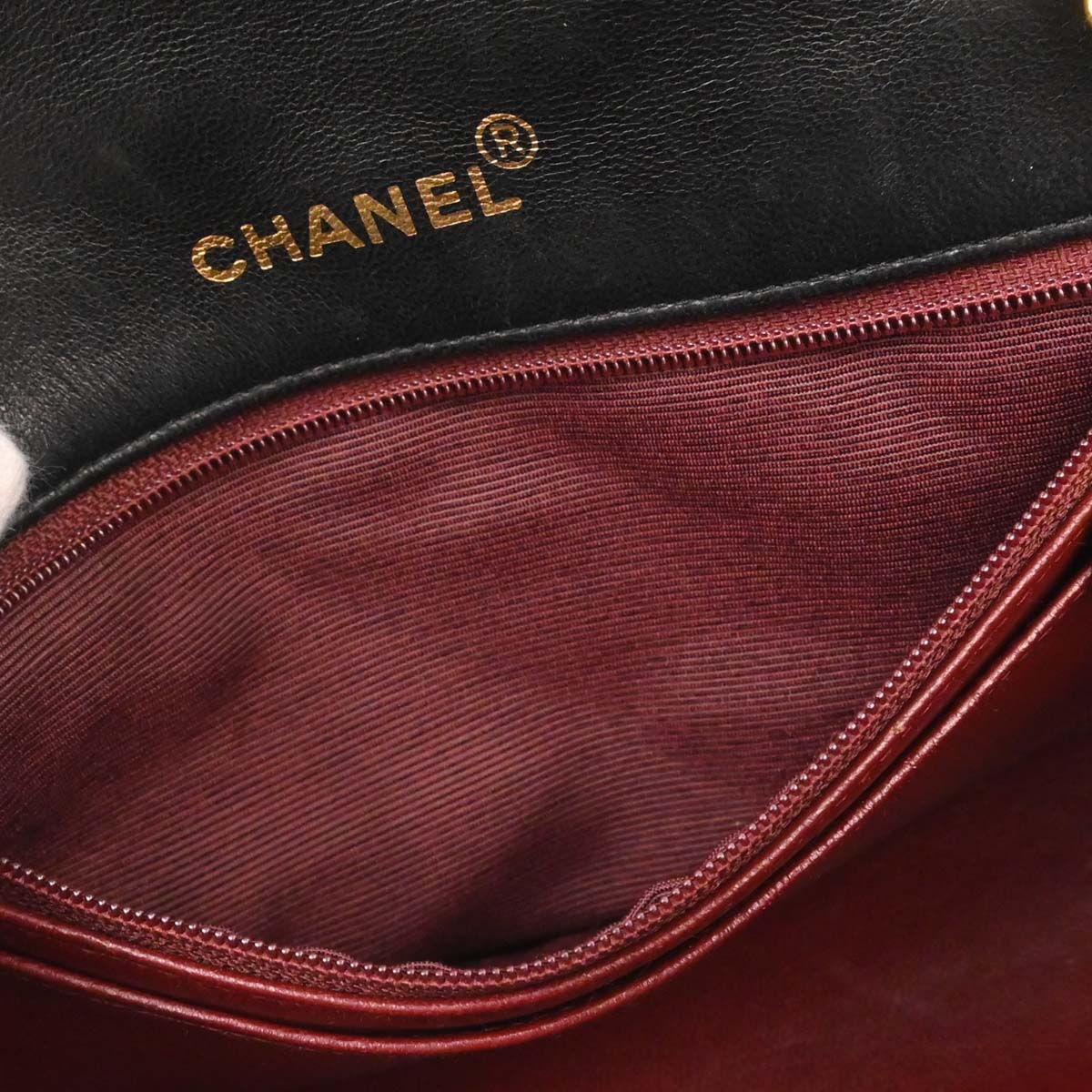 Chanel 1991-1994 Black Lambskin Single Flap Shoulder Bag