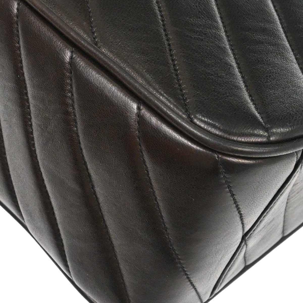 Chanel Black Lambskin Chevron Maxi Classic Flap Shoulder Bag