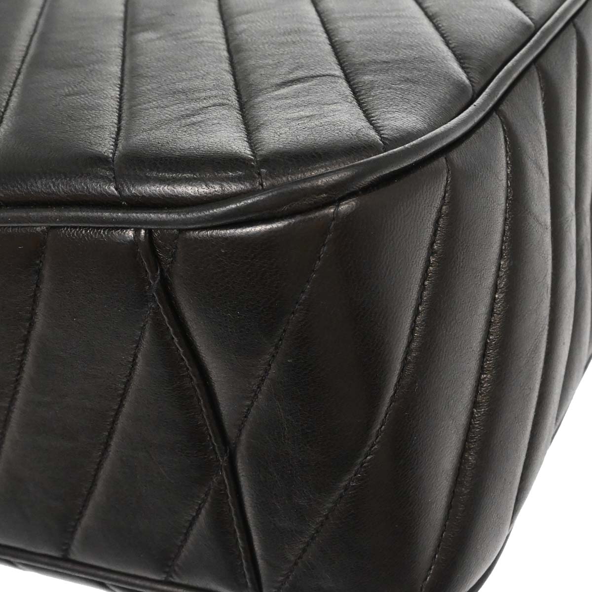 Chanel Black Lambskin Chevron Maxi Classic Flap Shoulder Bag