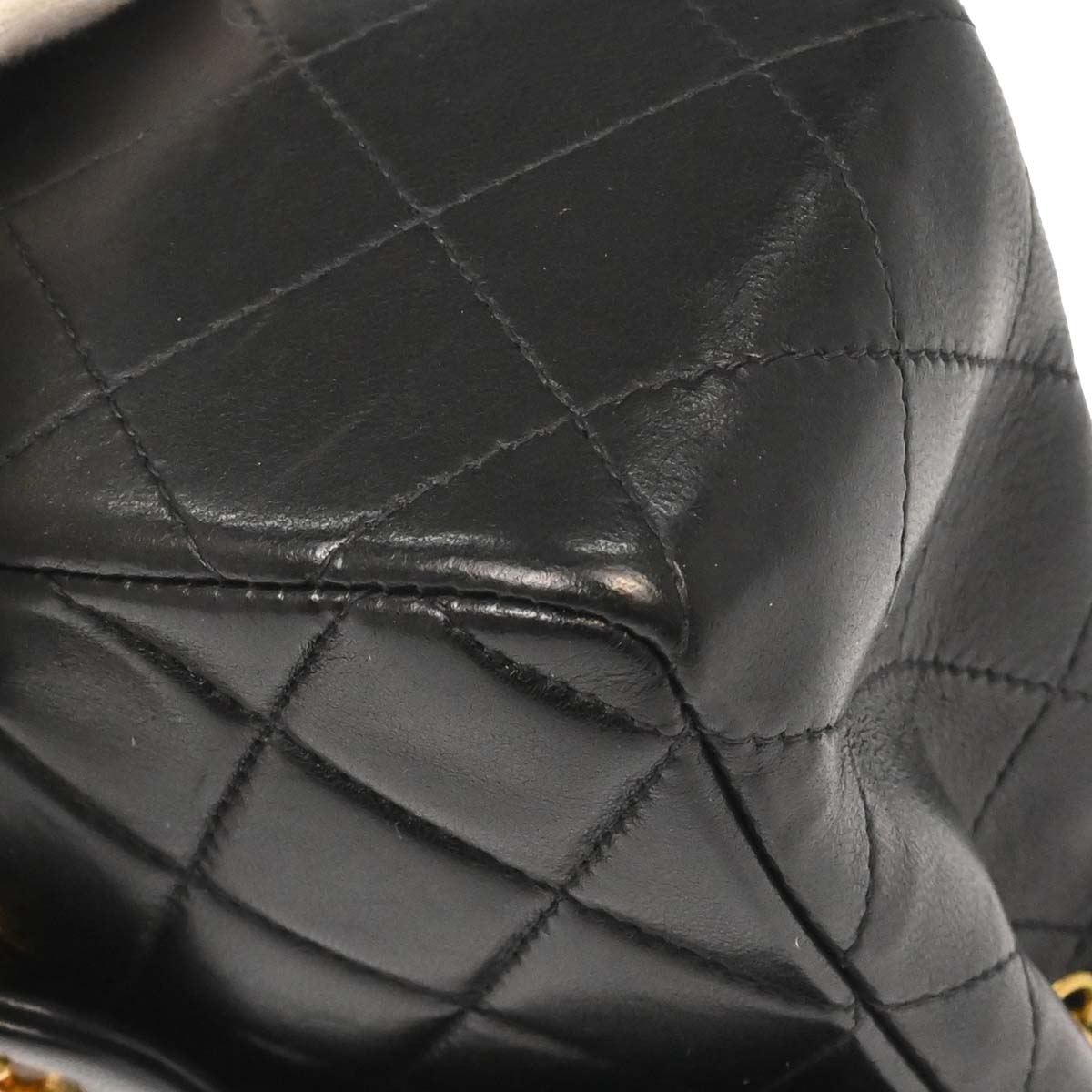 Chanel 2002-2003 Black Lambskin Mini Classic Square Flap Shoulder Bag 17
