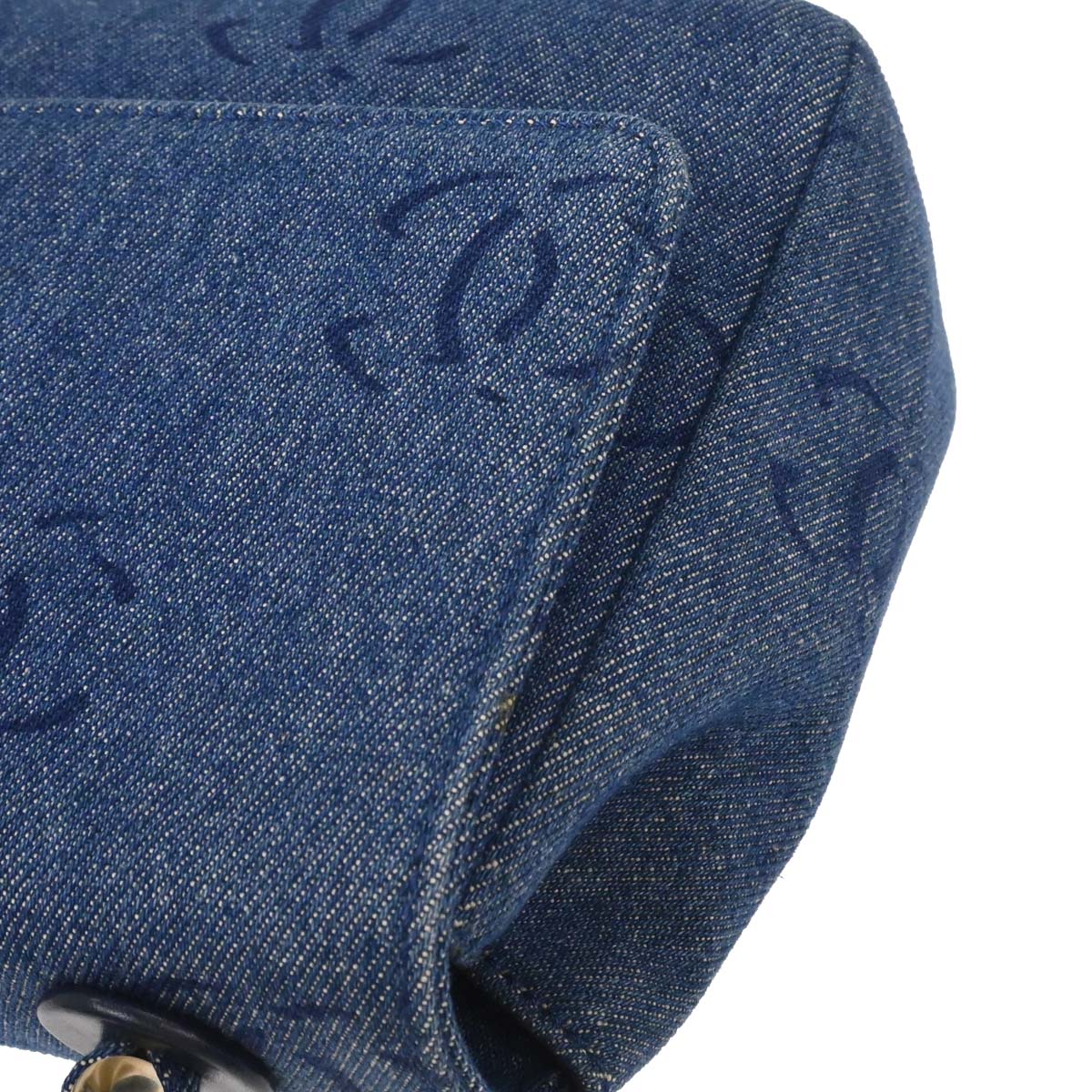 Chanel 2002-2003 Blue Denim Acrylic Chain Straight Flap Shoulder Bag