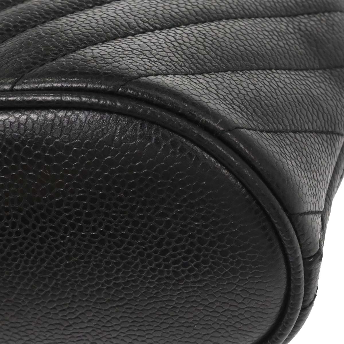 Chanel 1991-1994 Black Caviar Skin Chevron Handbag