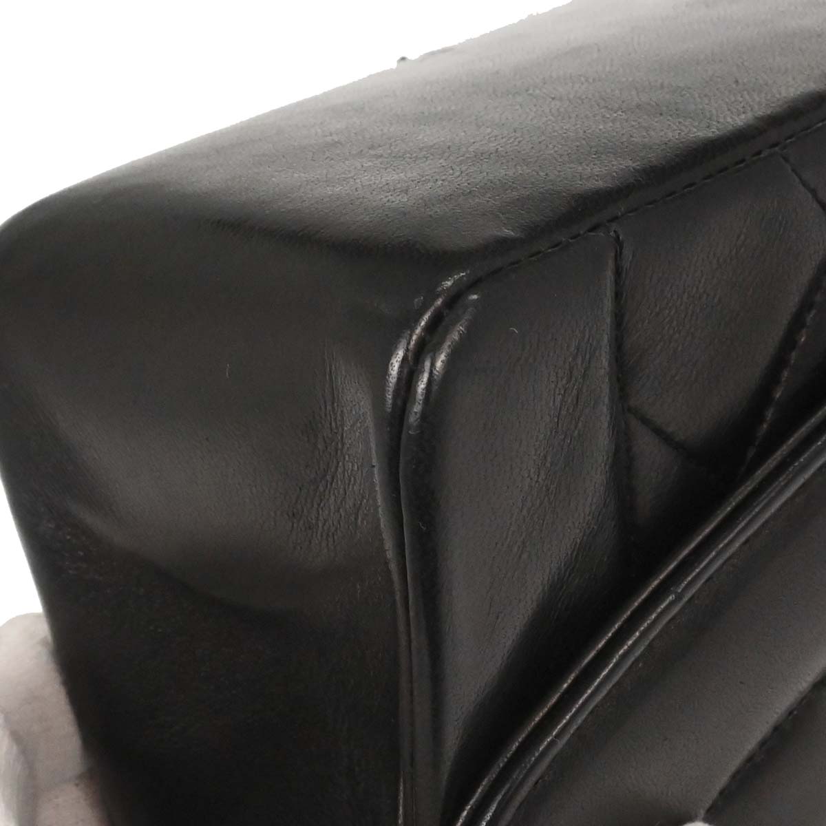 Chanel 1989-1991 Black Lambskin Medium Diana Shoulder Bag